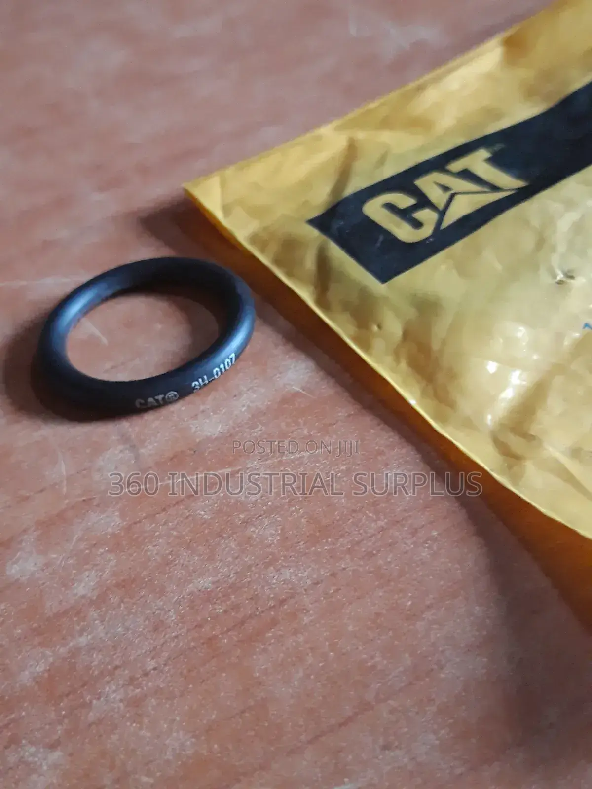 Caterpillar Ring 3h-0107