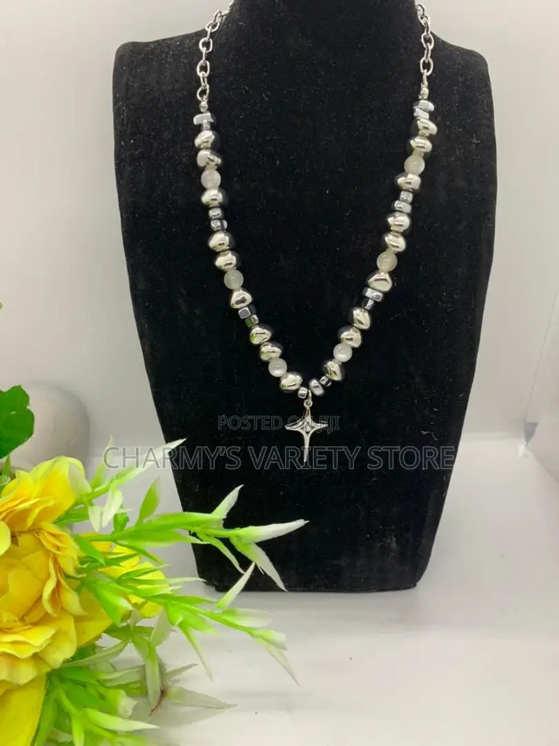 Quality Traditional Hand Crafted Necklace With Cross Locket