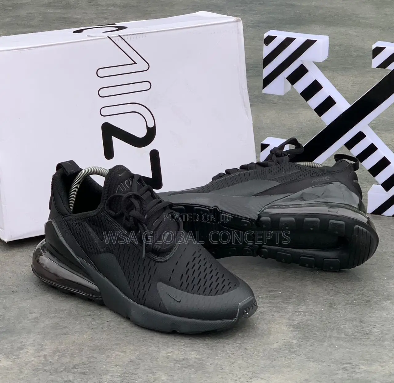 Nike Airmax 270 Triple Black Sneakers