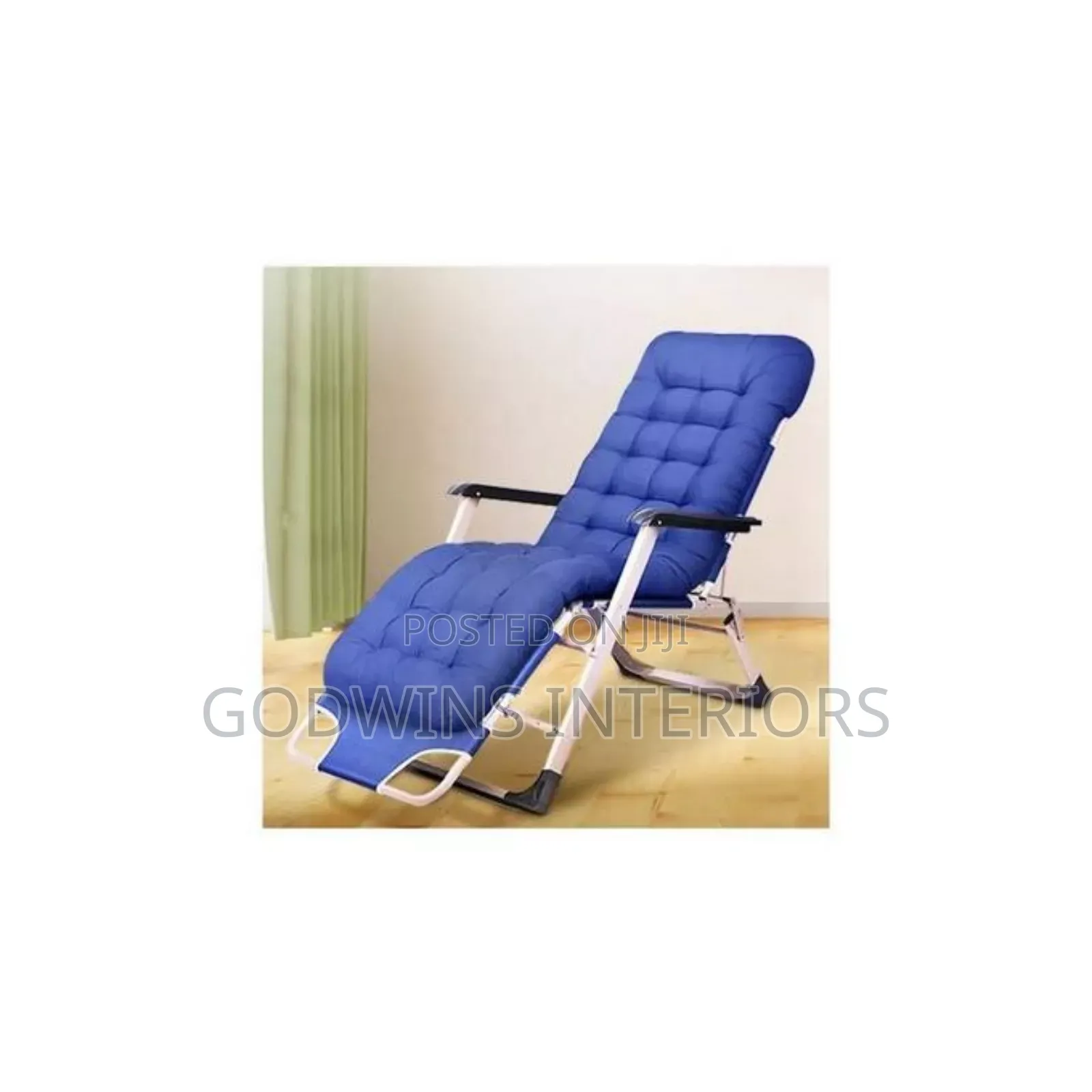 Adjustable Outdoor Relaxing Chair With Cushion