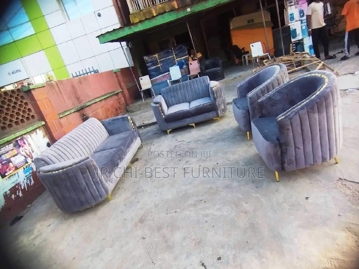 Quality Full Set of Upholstery Padded Living Room Sofa Chairs
