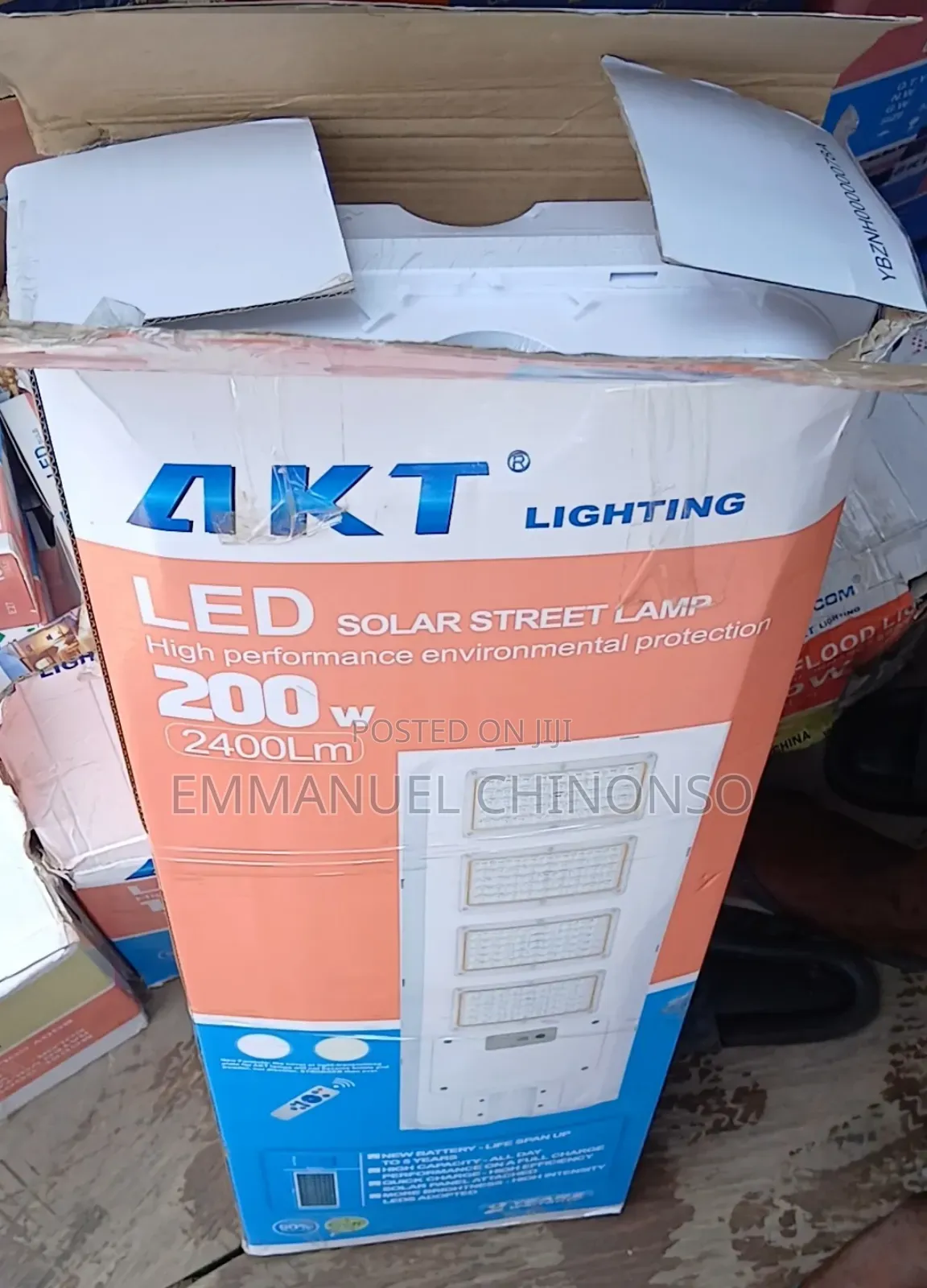 200 Watts AKT Solar Street Light