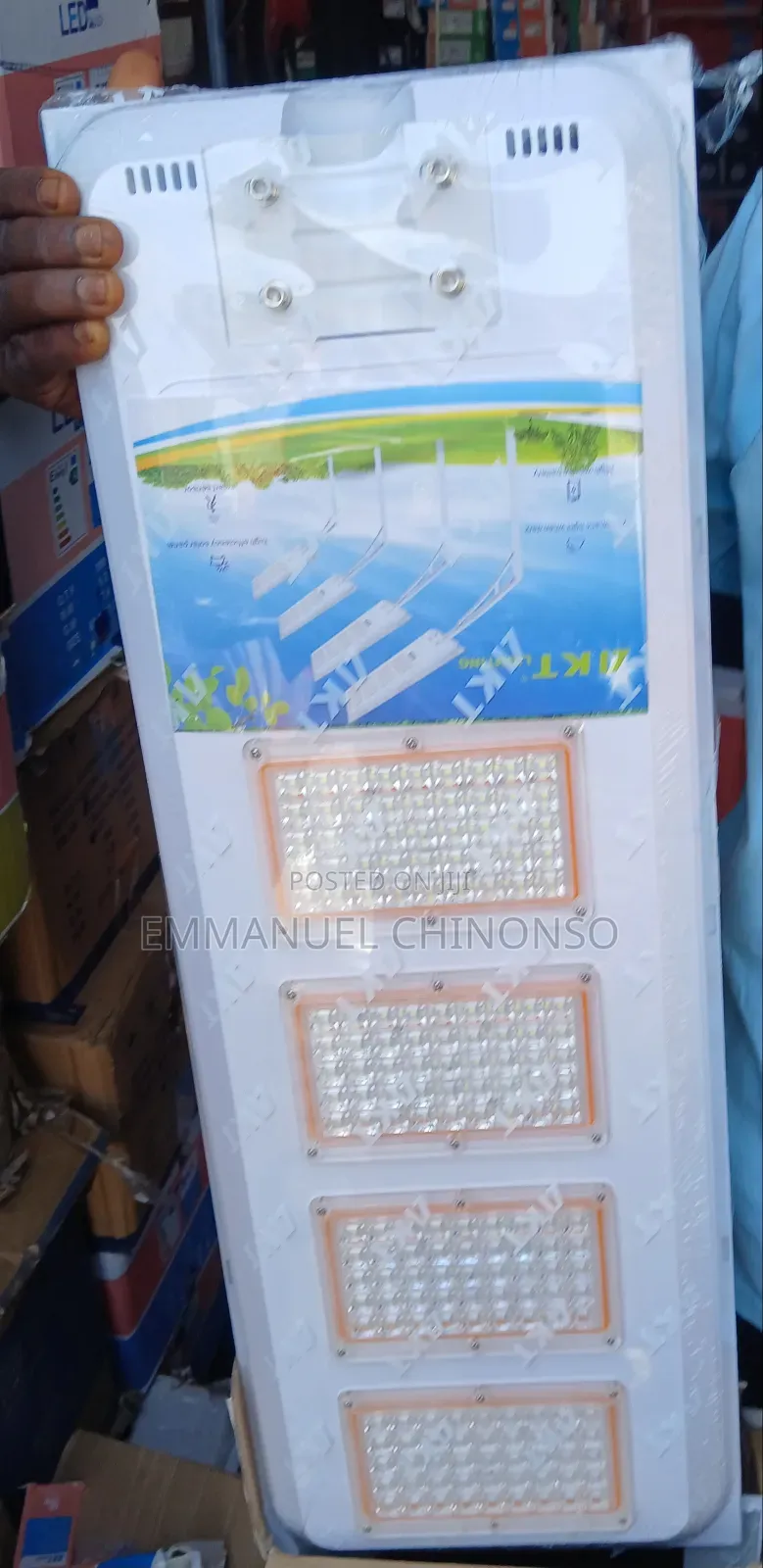 200 Watts AKT Solar Street Light