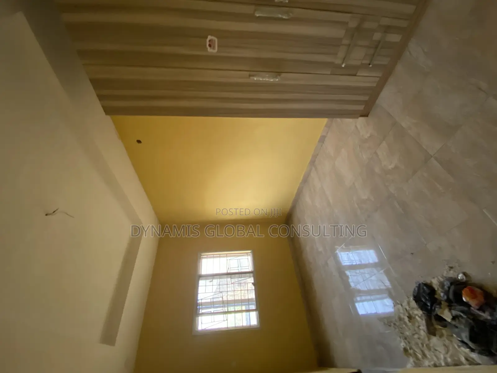 5bdrm Duplex in River Valley Estate, for sale
