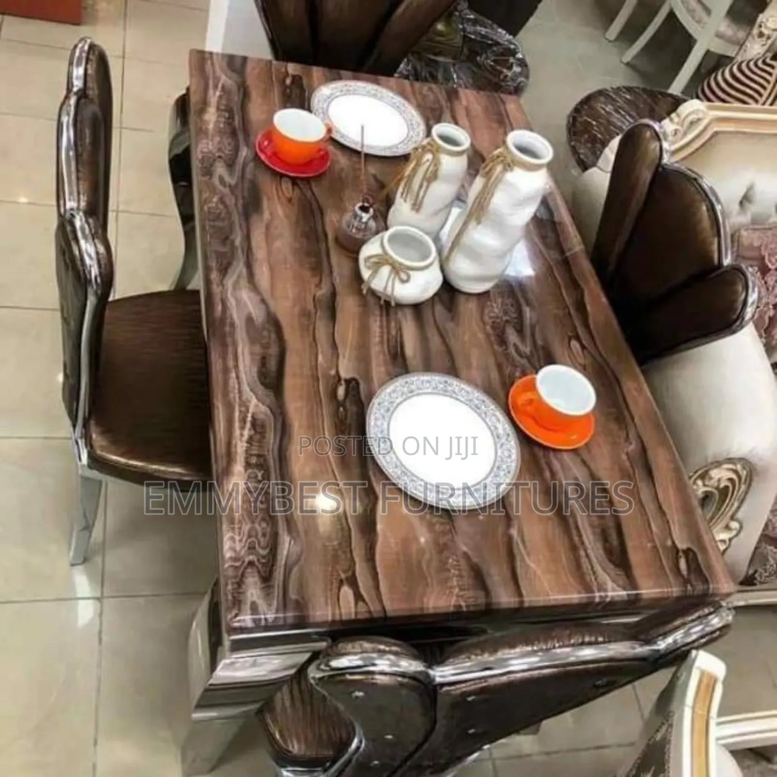 Standard Quality 4 Seaters Dinning Set, Brand New.