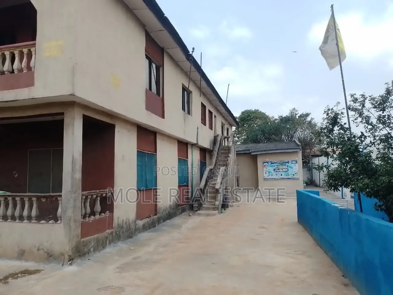 4 Flats 3bedrom in Suits Enugu New Haven