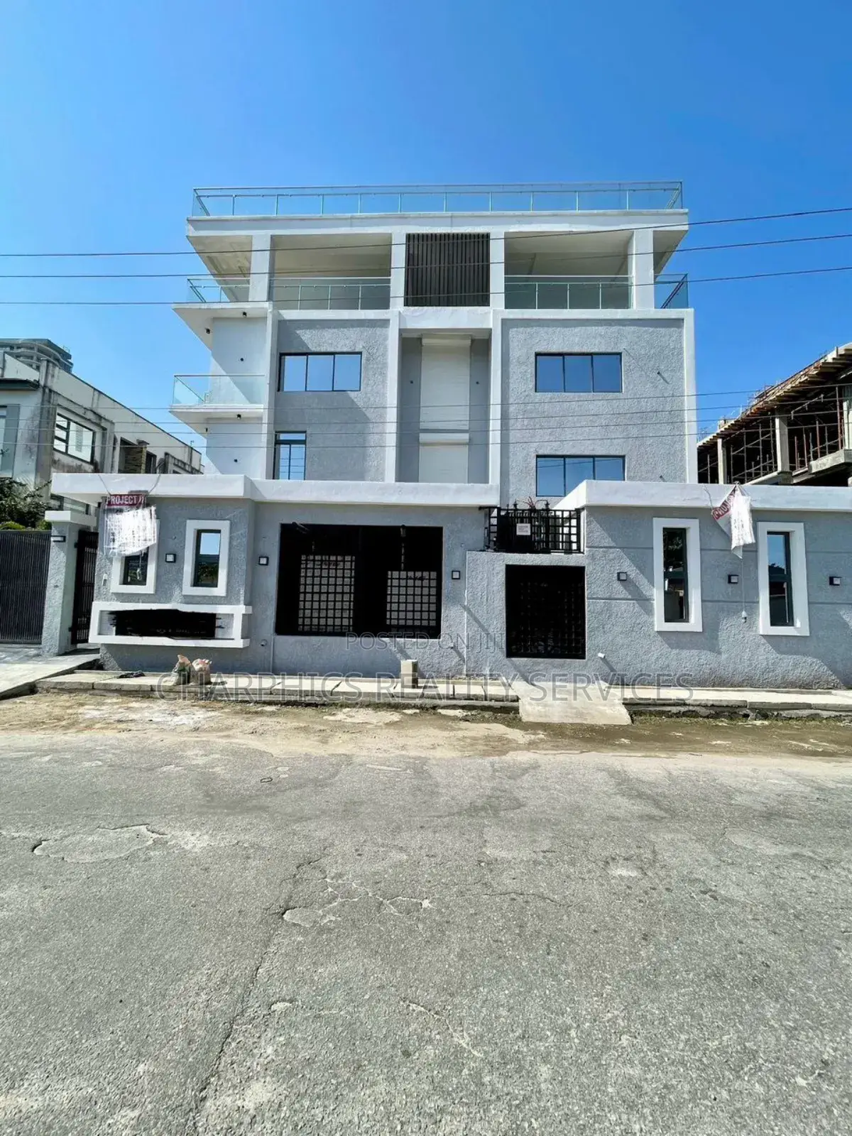 5bdrm Penthouse in Ikoyi for sale