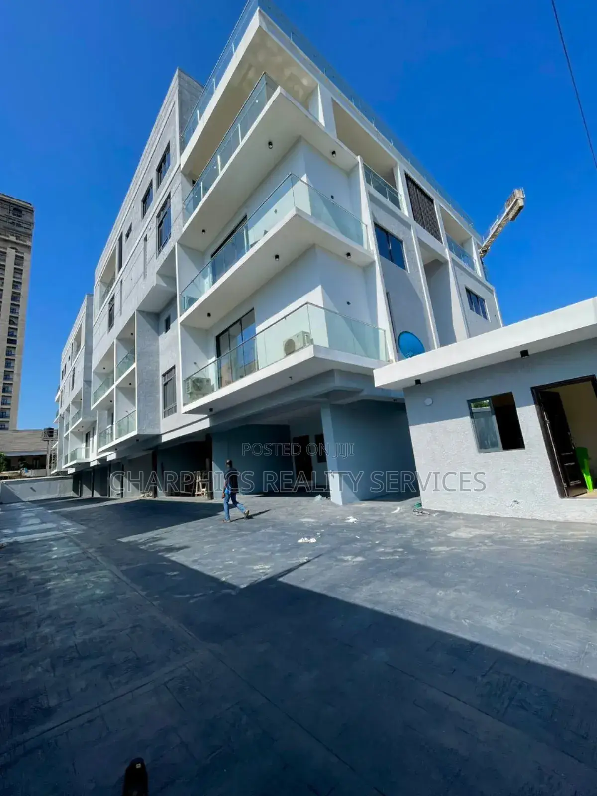 5bdrm Penthouse in Ikoyi for sale