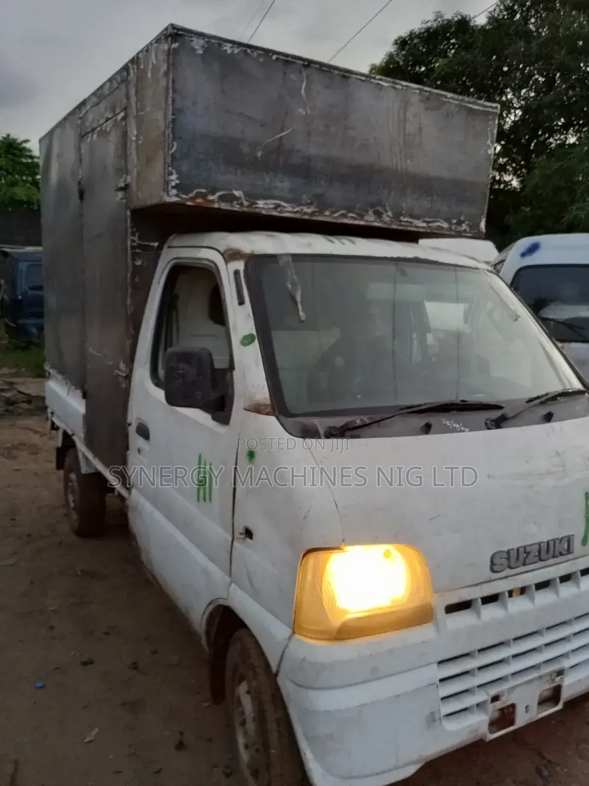Suzuki Truck 2022 White