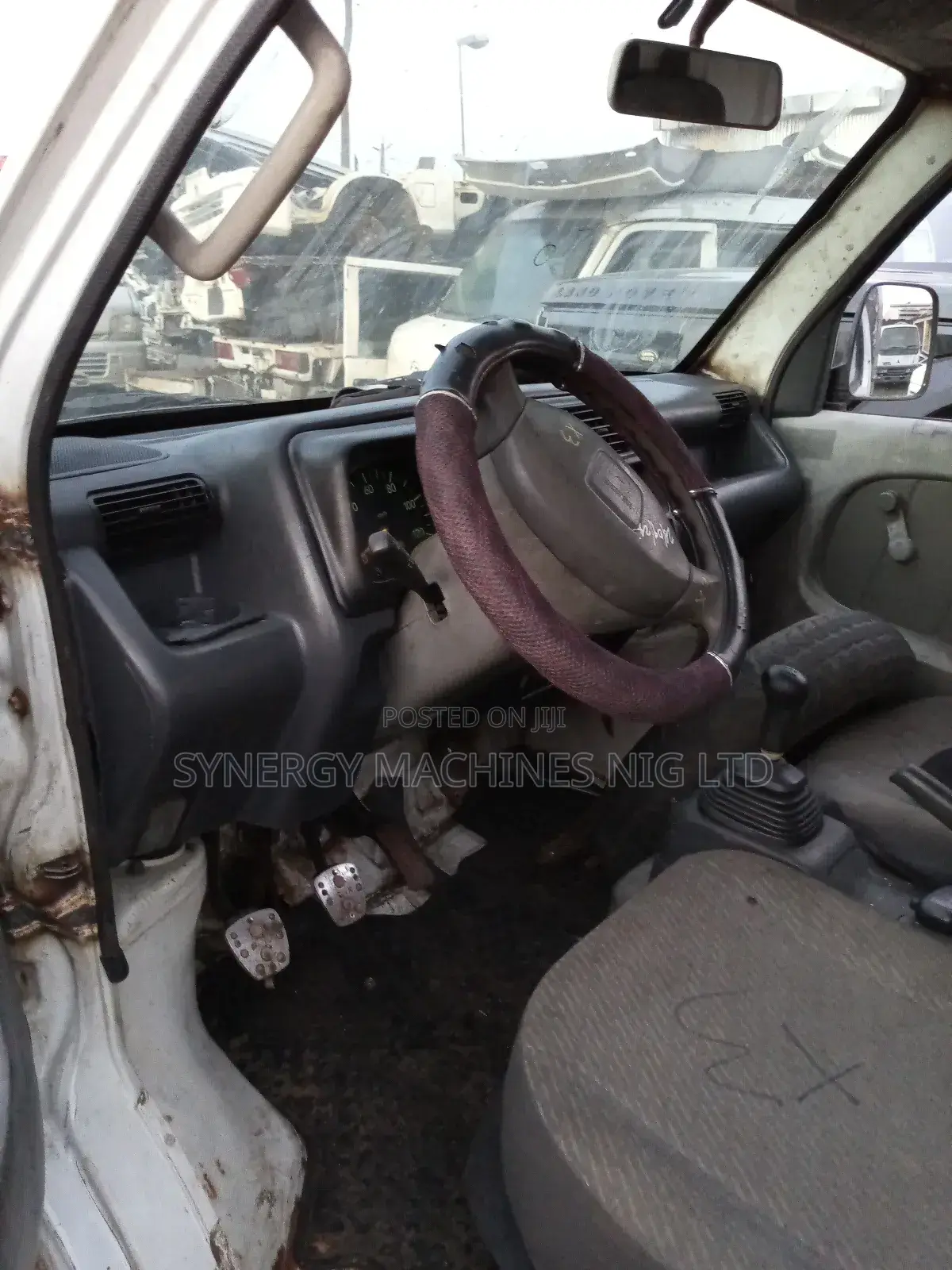 Suzuki Truck 2022 White
