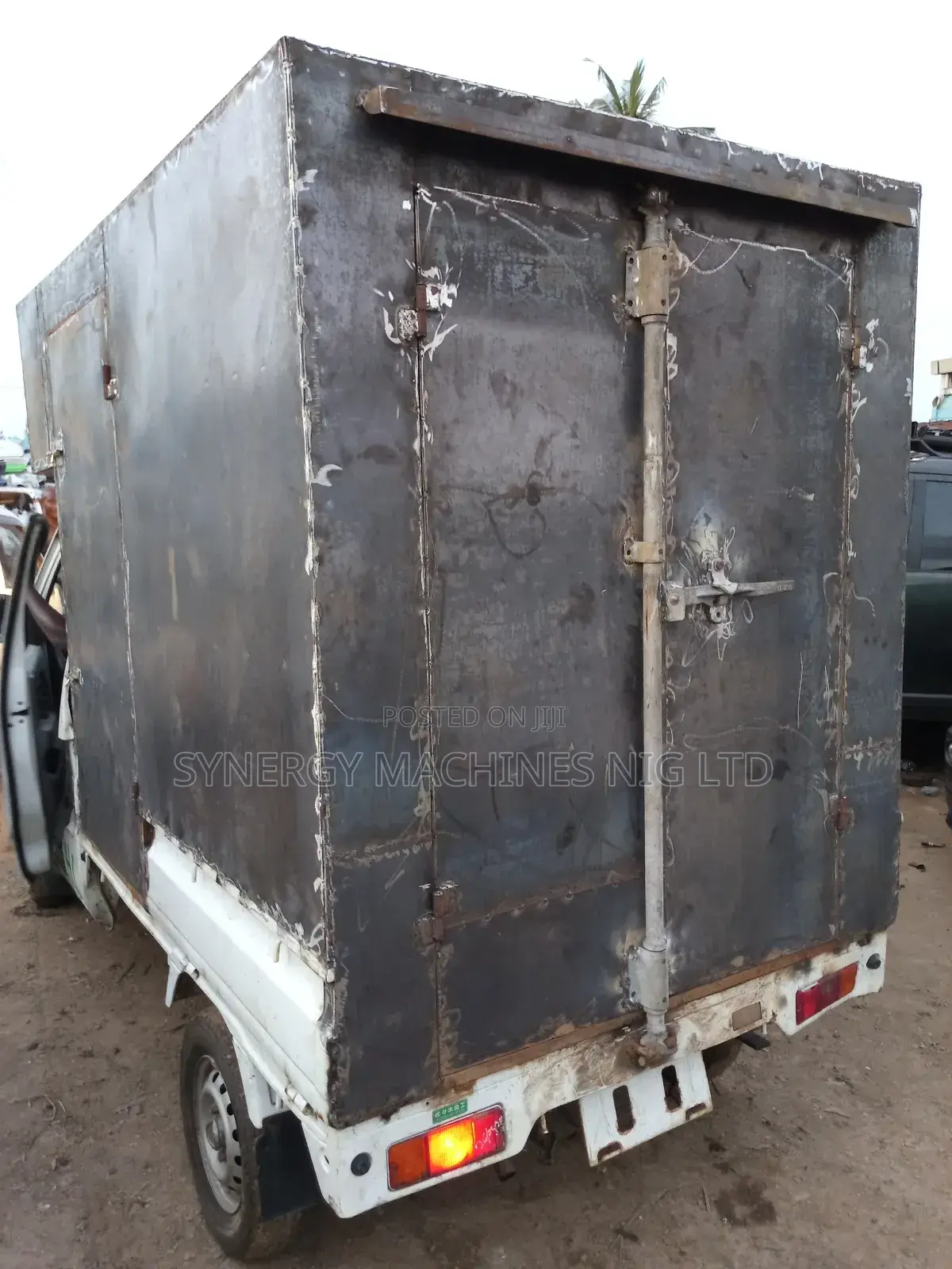 Suzuki Truck 2022 White
