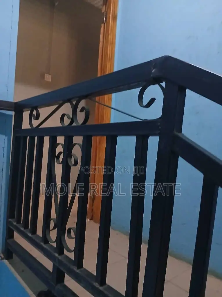 Furnished 3bdrm Apartment in By Kingstonjoe, Ejigbo / Ejigbo for sale