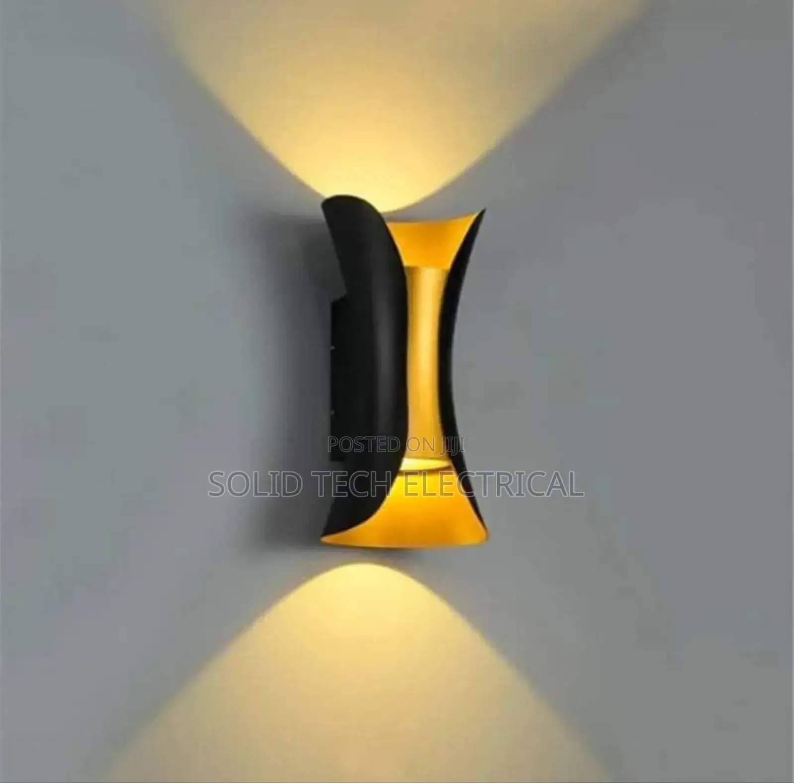 Up and Down Modern Luxury Wall Lamp for Outdoor or Indoor