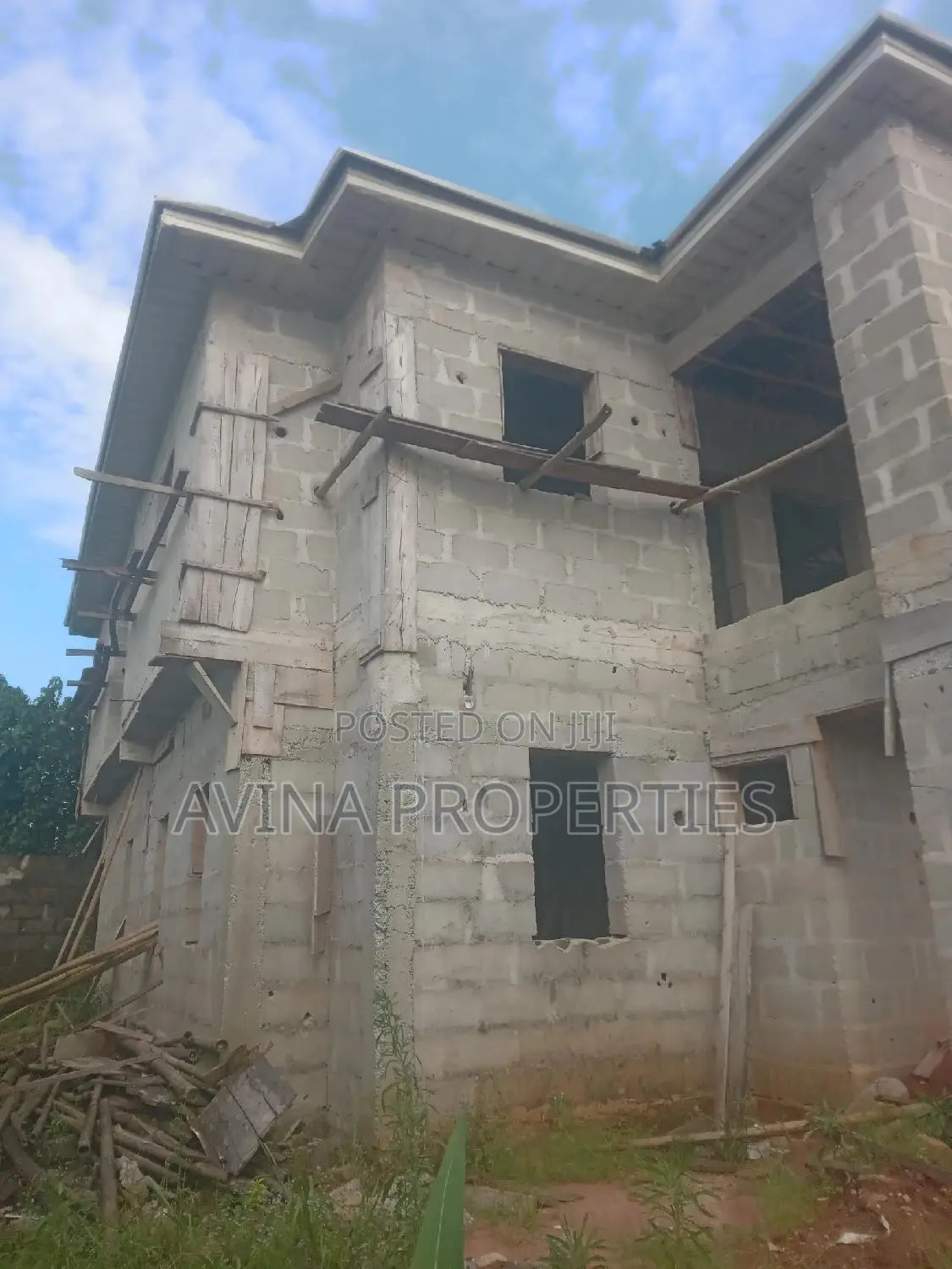 5bdrm Block of Flats in Owerri for sale