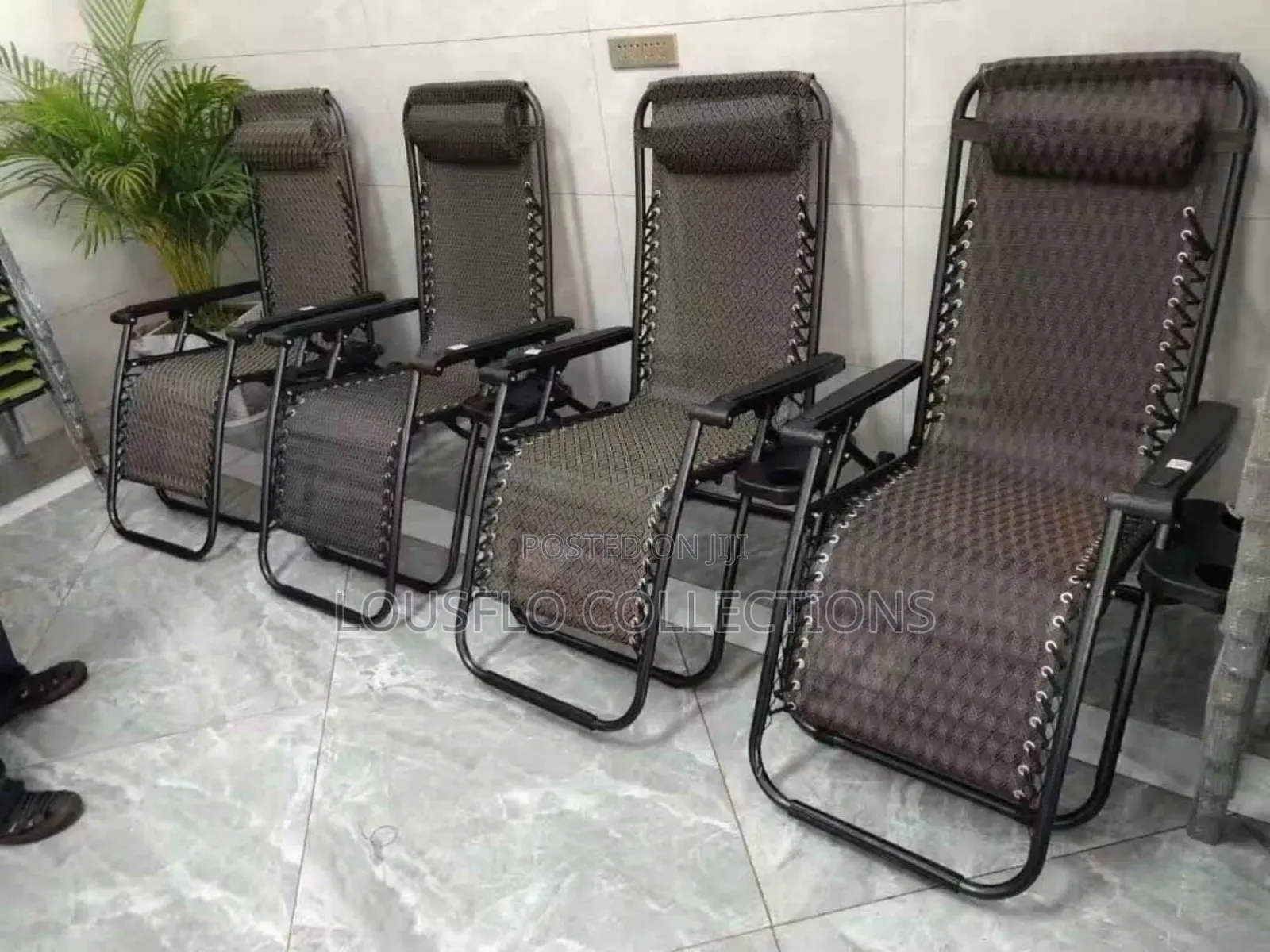 Quality Relaxing Reclining Folding Chair /Bed