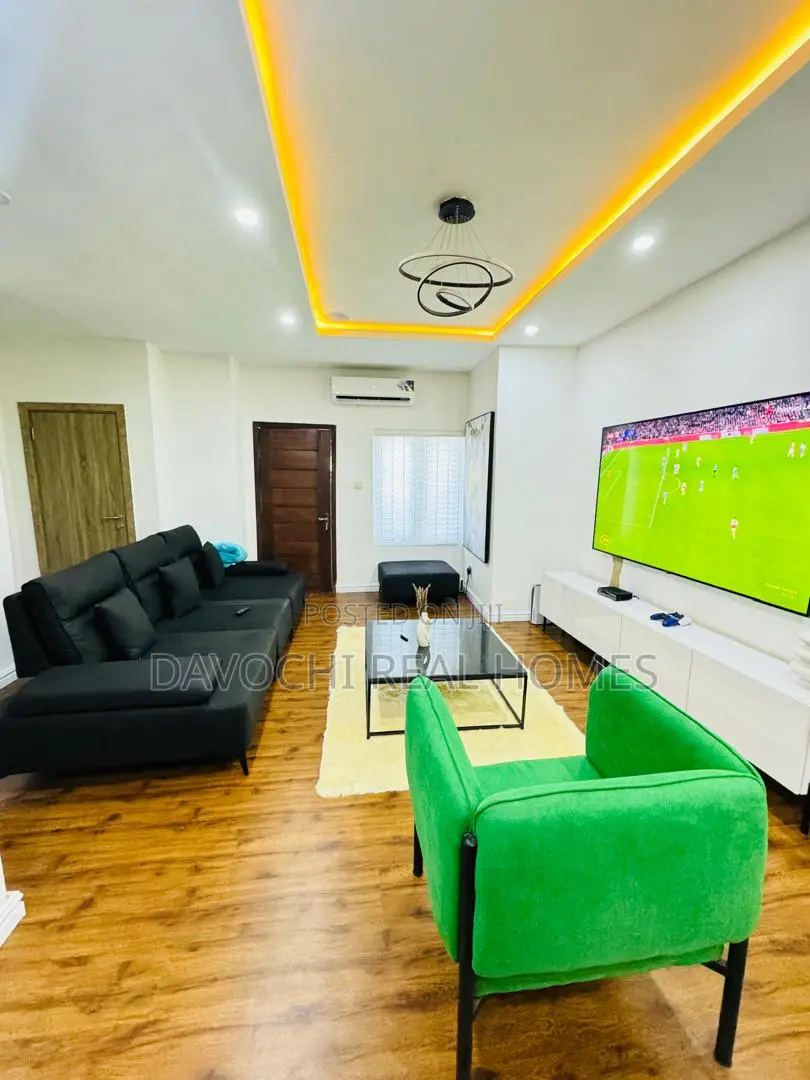 Furnished 3bdrm Apartment in Osapa london for rent