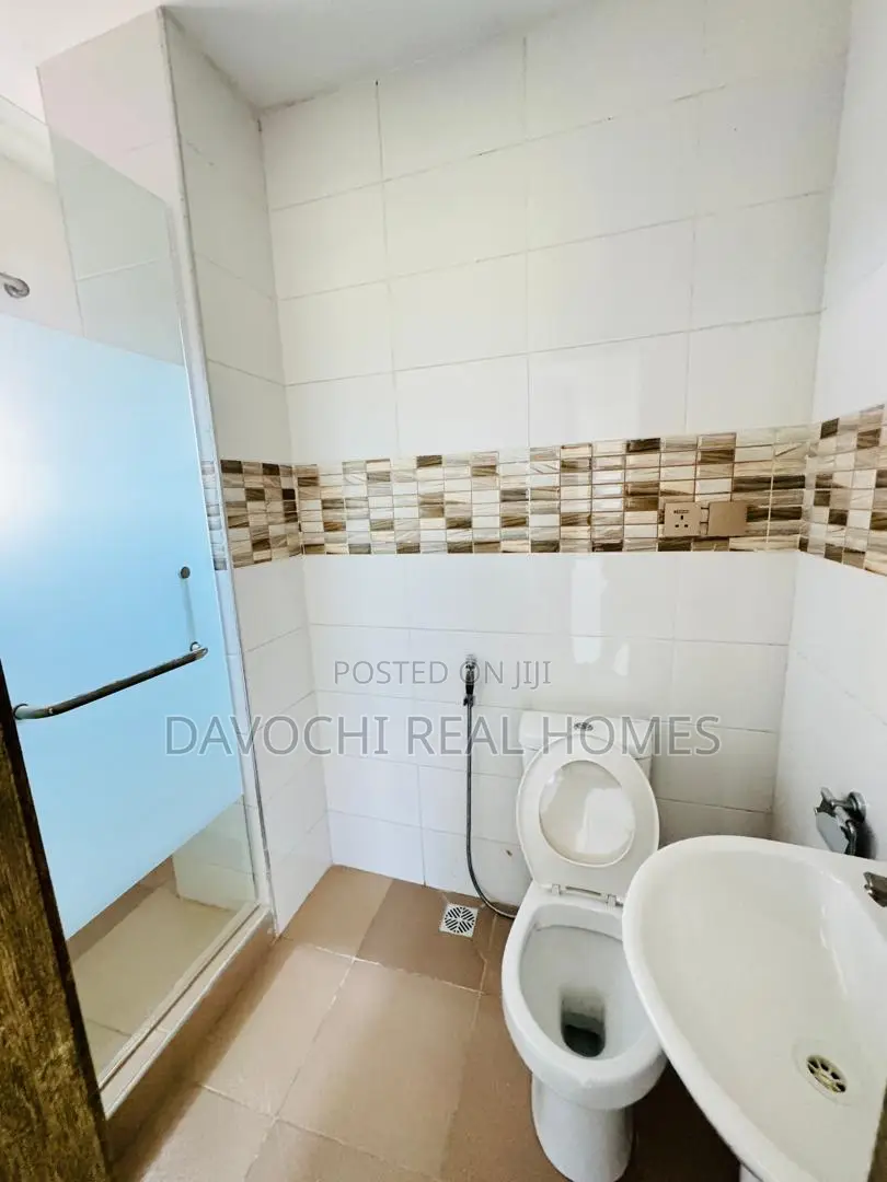 Furnished 3bdrm Apartment in Osapa london for rent