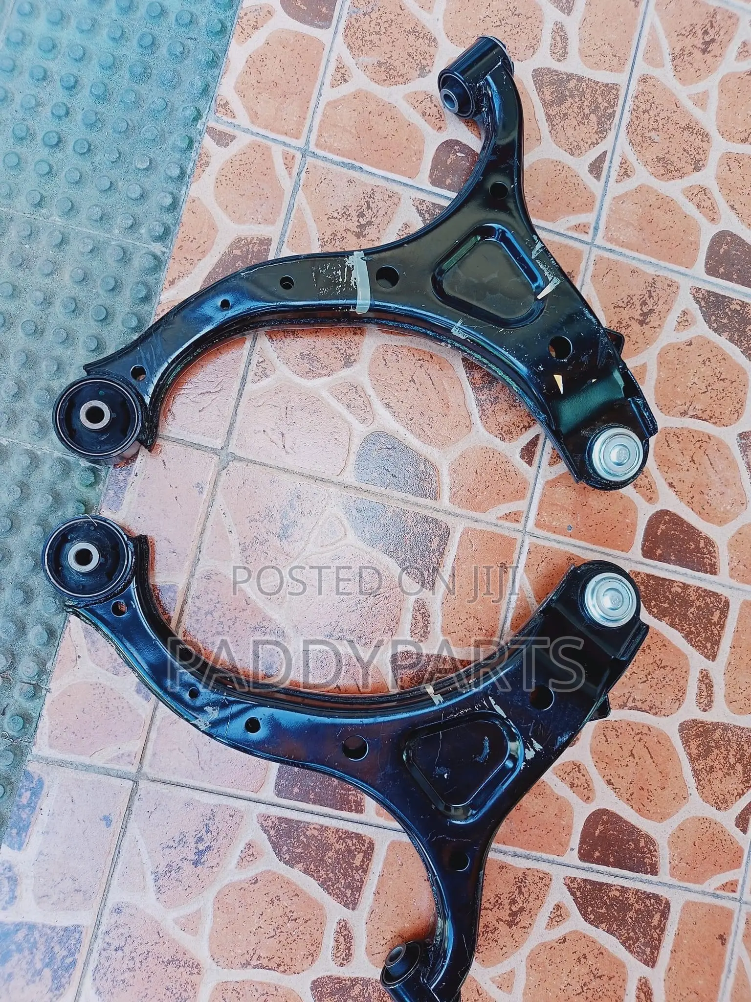 Kia Sorento Lower Control Arm 2011-2013