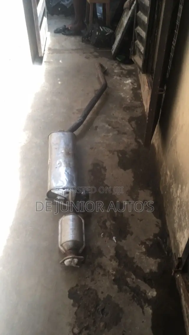 Center Catalyst With Exhaust Toyota Highlander 2002-3 Model