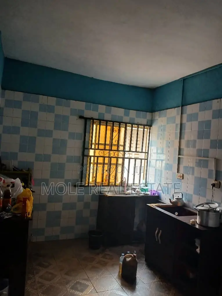Furnished 3bdrm Apartment in By Kingstonjoe, Ejigbo / Ejigbo for sale