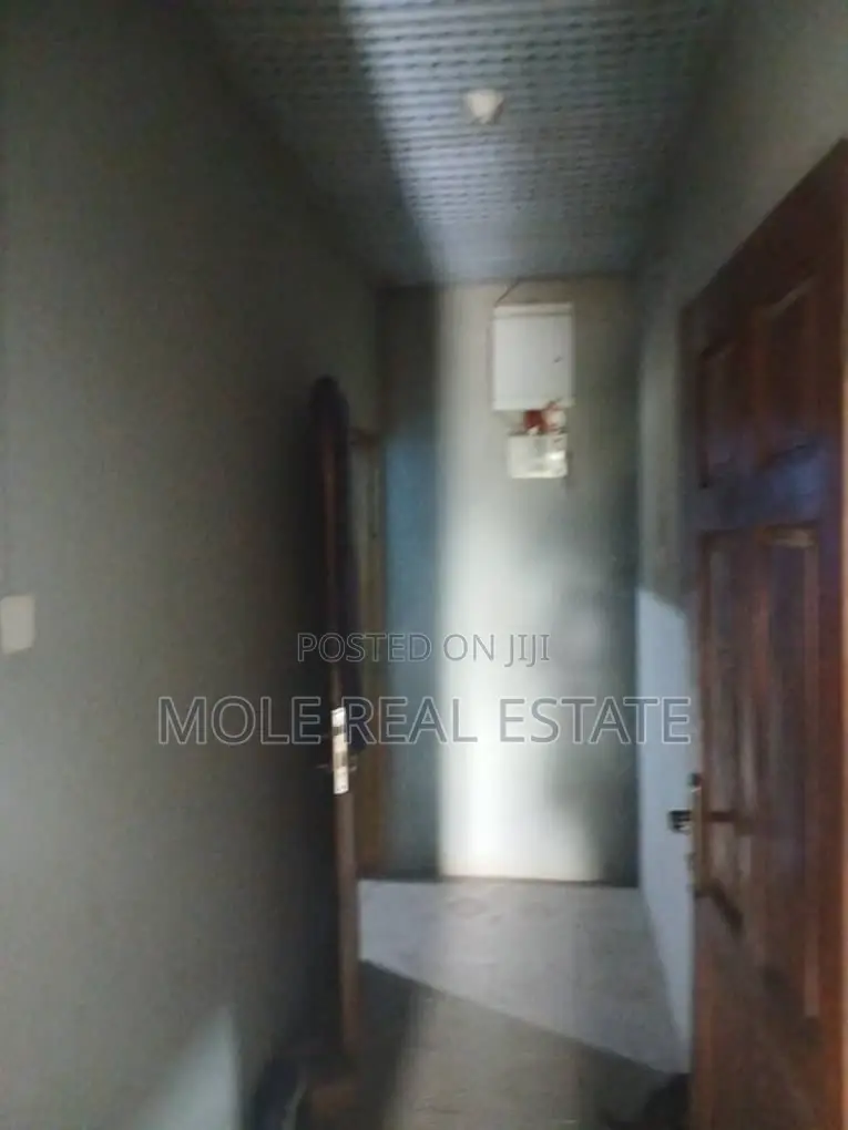 Furnished 3bdrm Apartment in By Kingstonjoe, Ejigbo / Ejigbo for sale