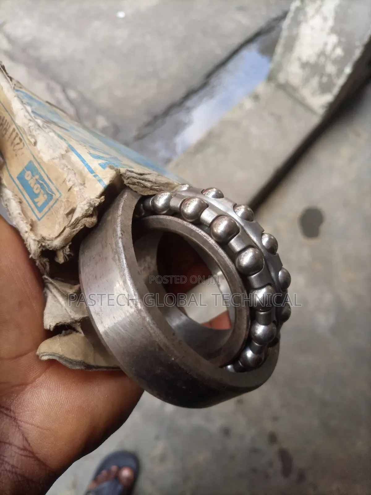 Koyo Ball and Roller Bearing 2211rh