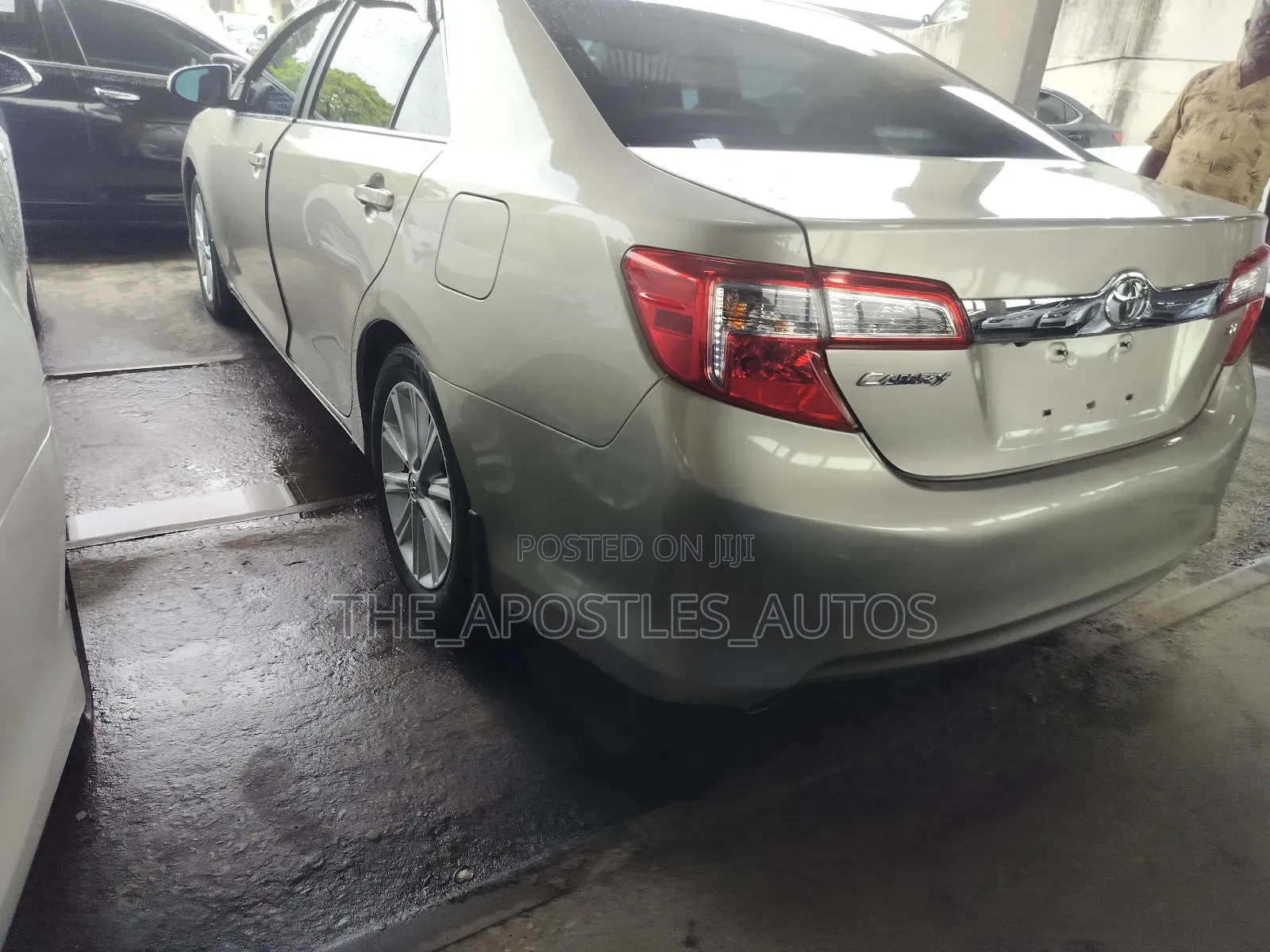 Toyota Camry 2013 Gold