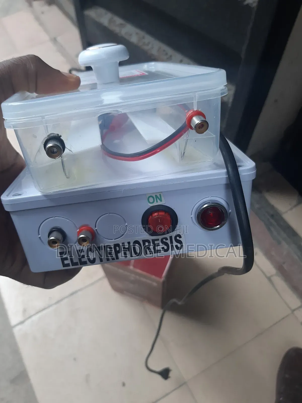 Electrophoresis Machine