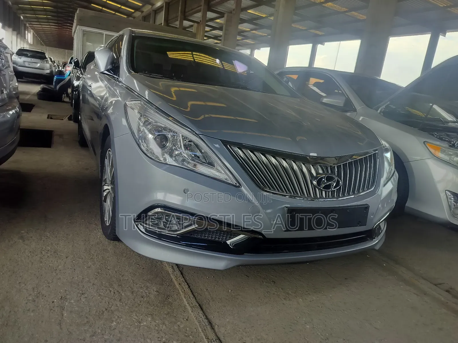 Hyundai Grandeur 2015 Silver