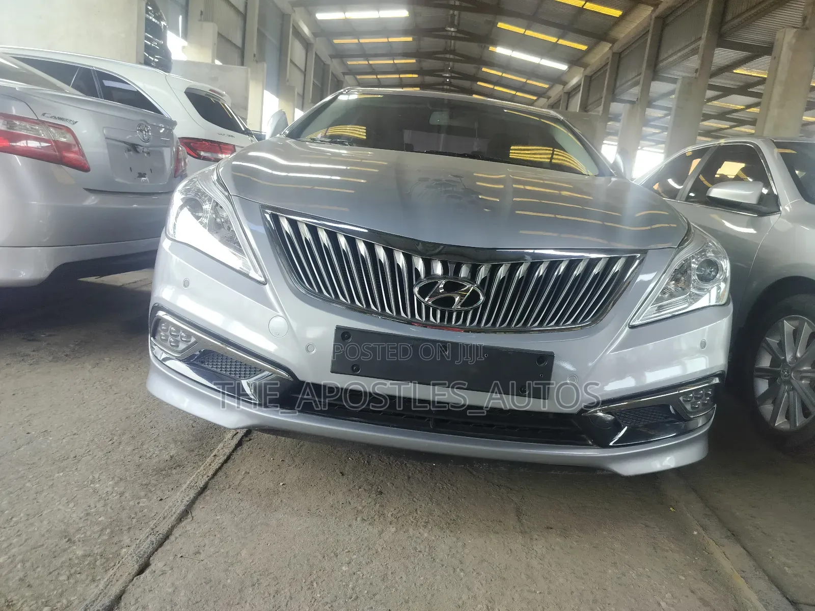Hyundai Grandeur 2015 Silver