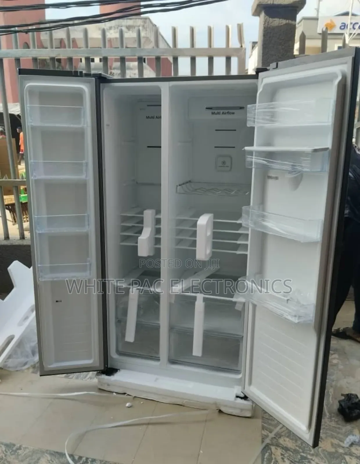 Hisense 529 L Mirror Inverter Fridge & Freezer>Dispenser