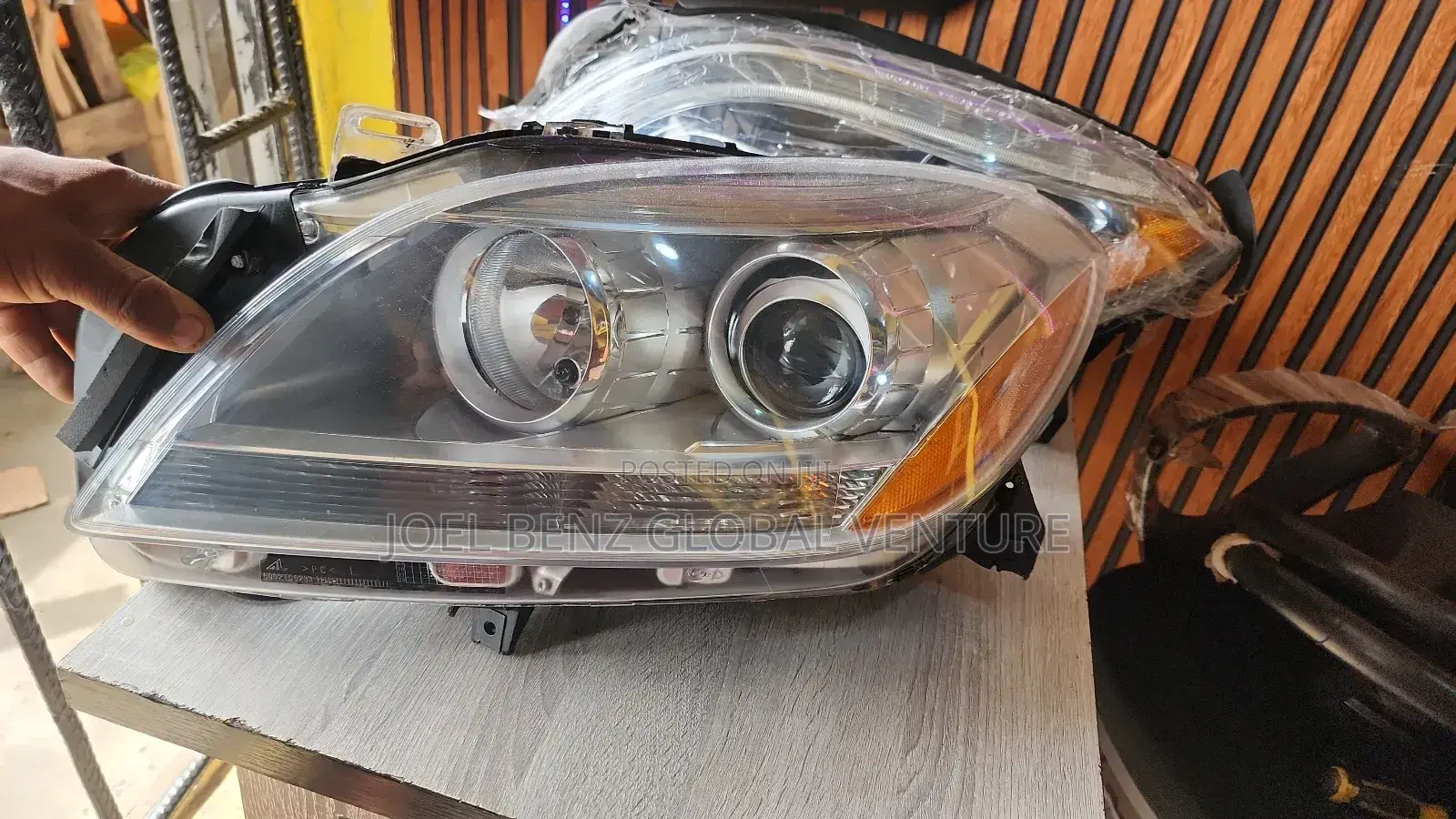 ML350 2013 Left Side Headlight