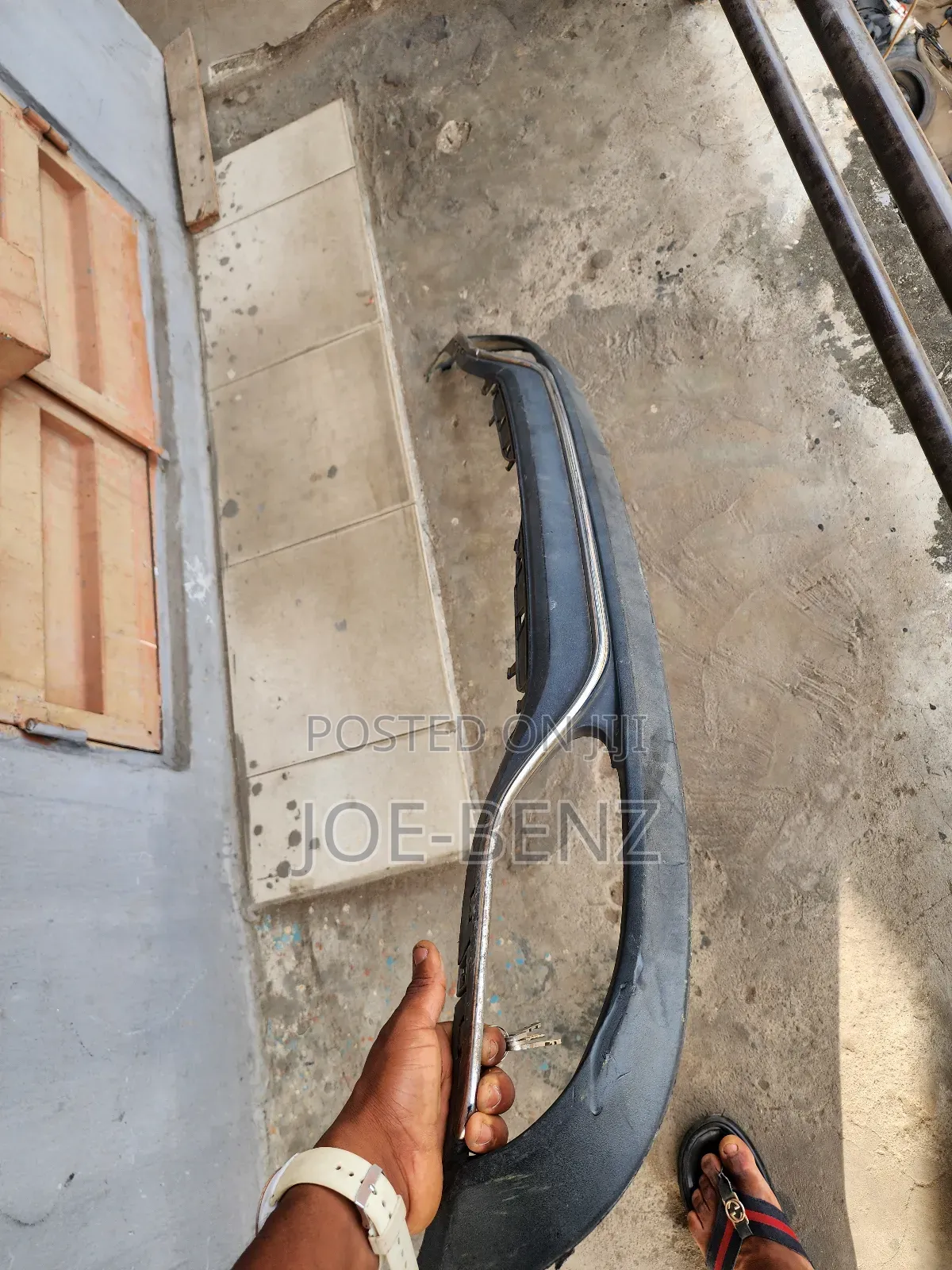 C300 2015 Back Bumper Down Padded