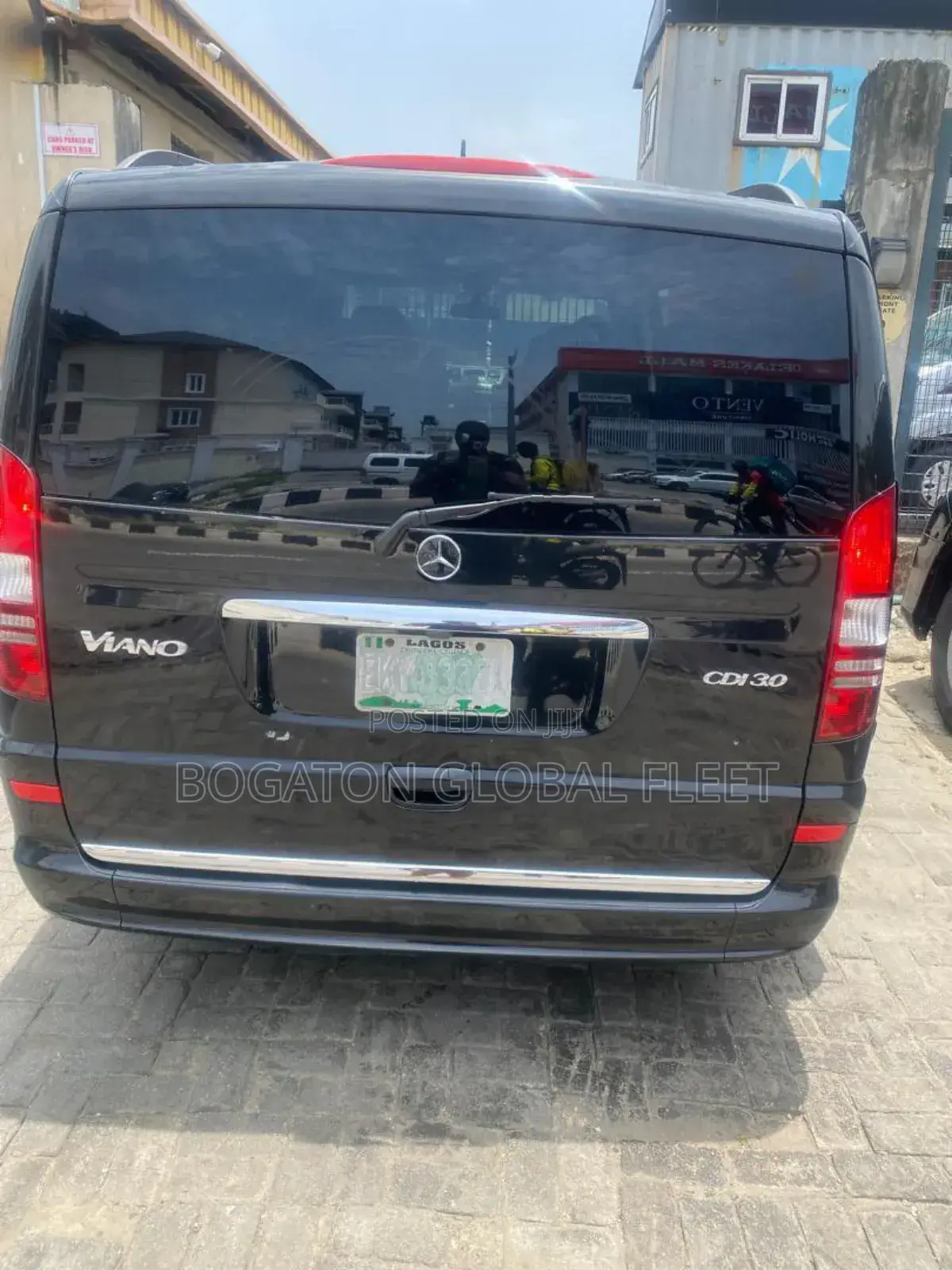 Sharp Mercedes Viano Rental