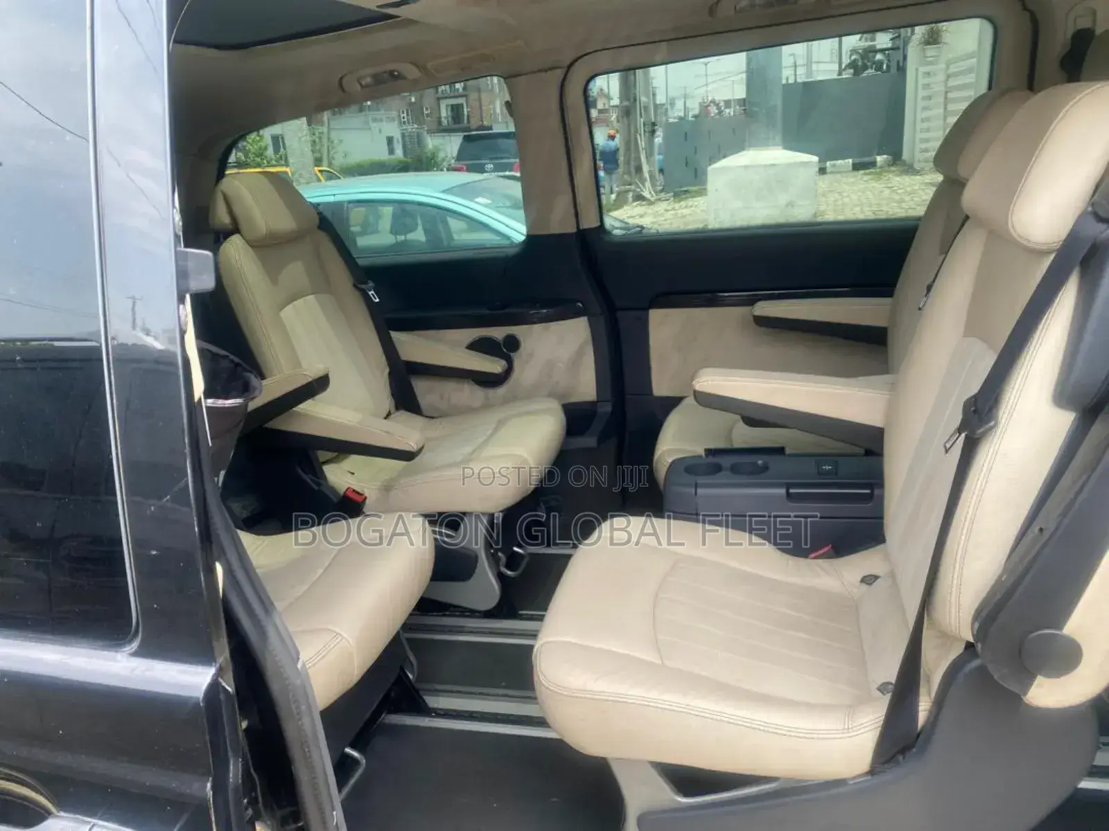 Sharp Mercedes Viano Rental