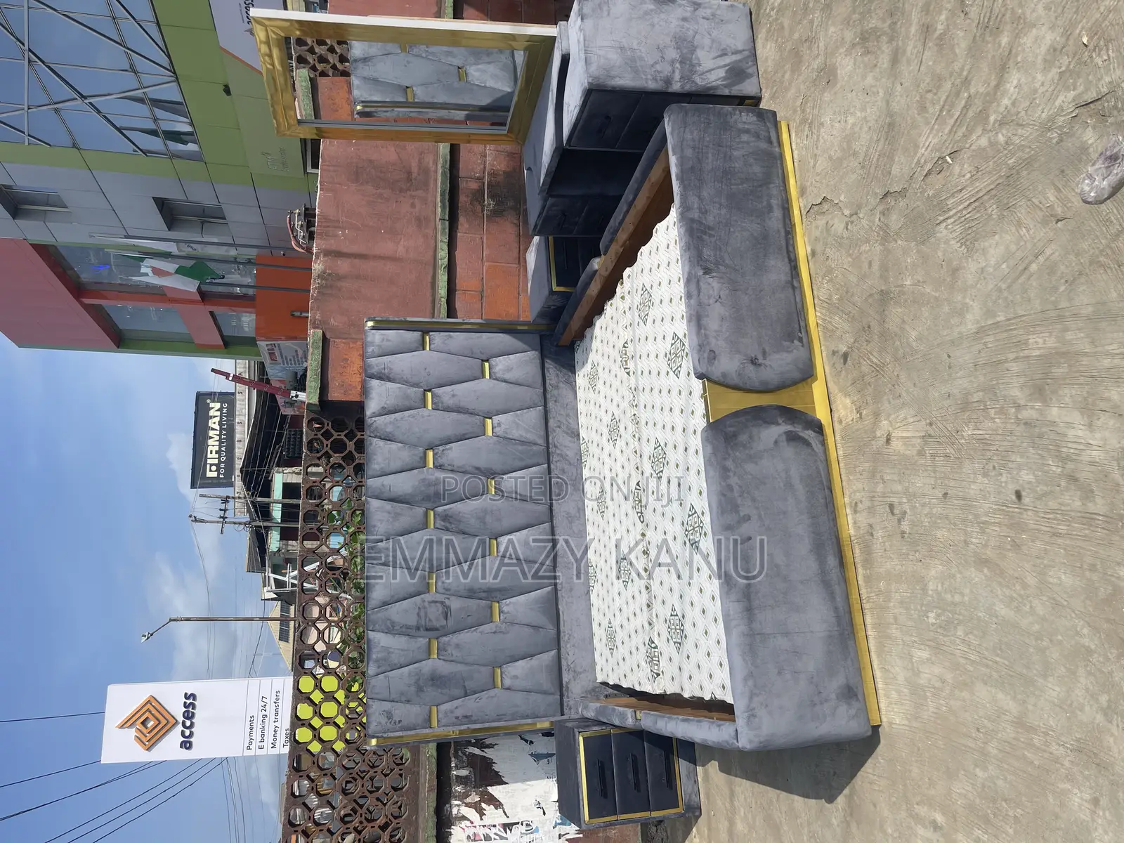 6x6 Padded Bedframe With Drawers