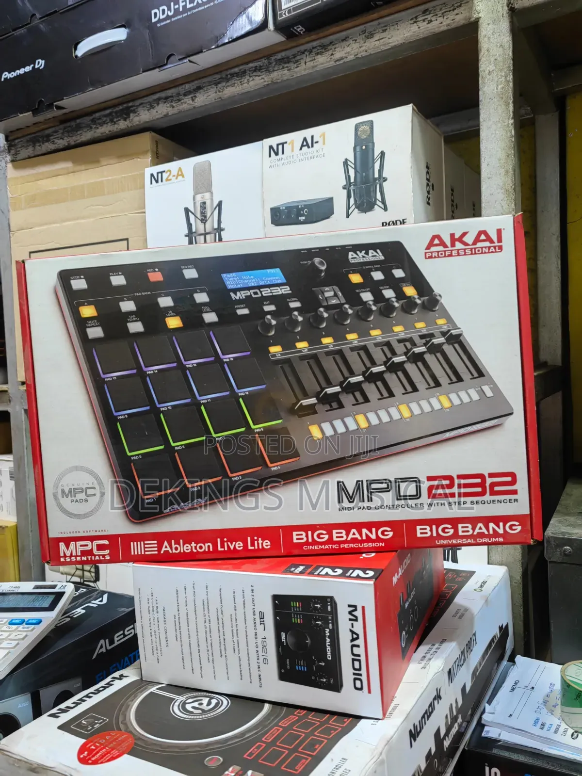 Akai Professional MPD232 USB Drum Pad Controller