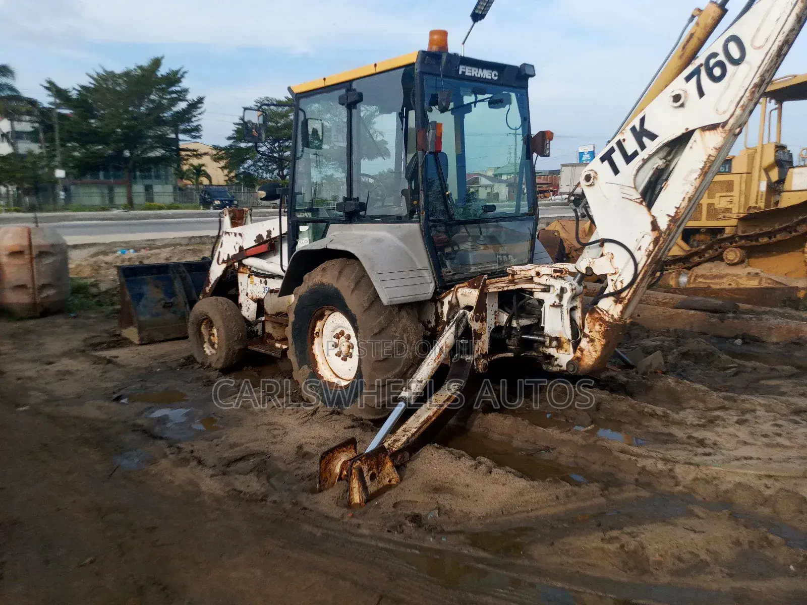 Backhoe For Daily Rent/Leasing