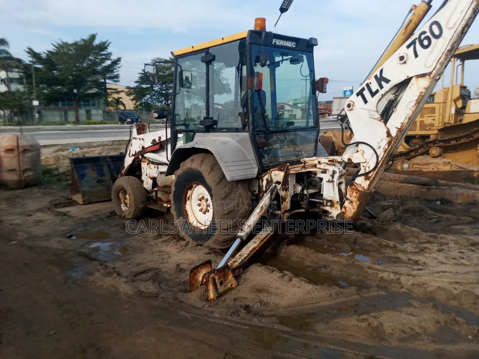 Backhoe For Daily Rent/Leasing