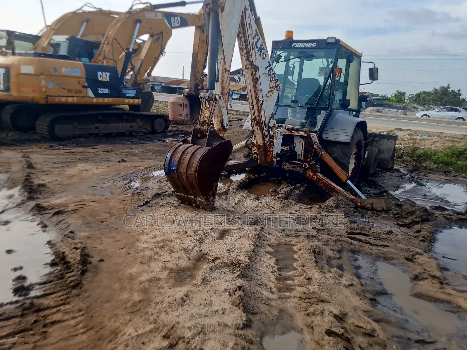 Backhoe For Daily Rent/Leasing