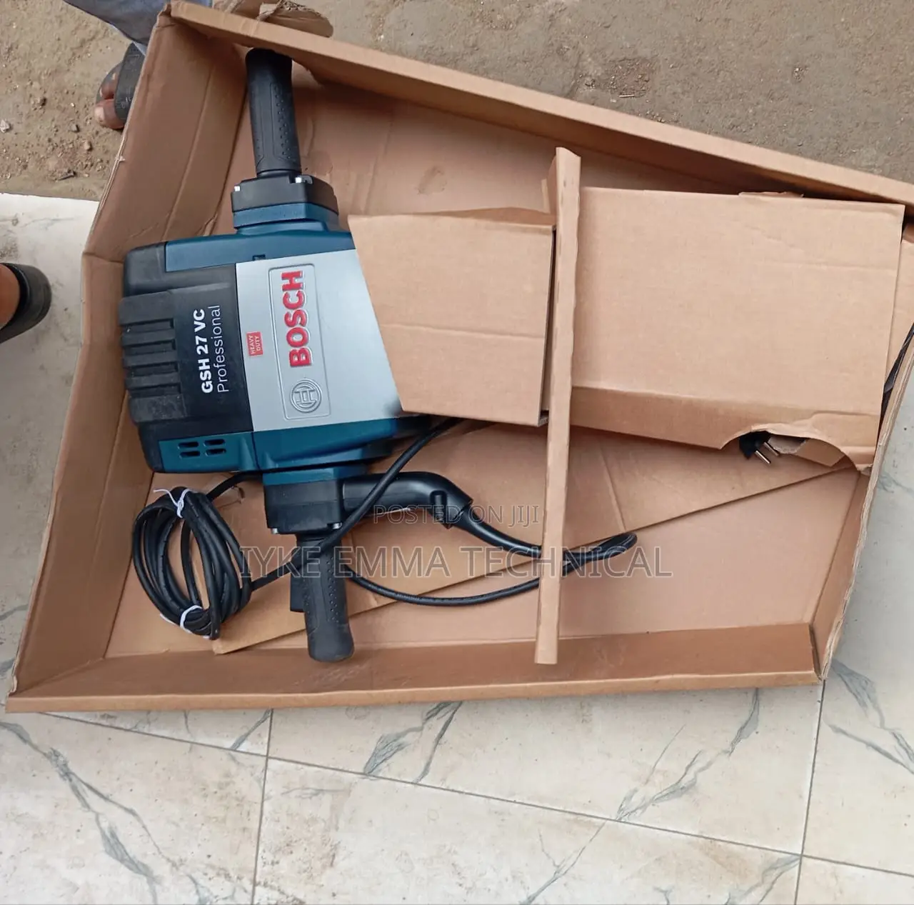 Bosch Jack Hammer GSH 26 VC Demolition Hammer