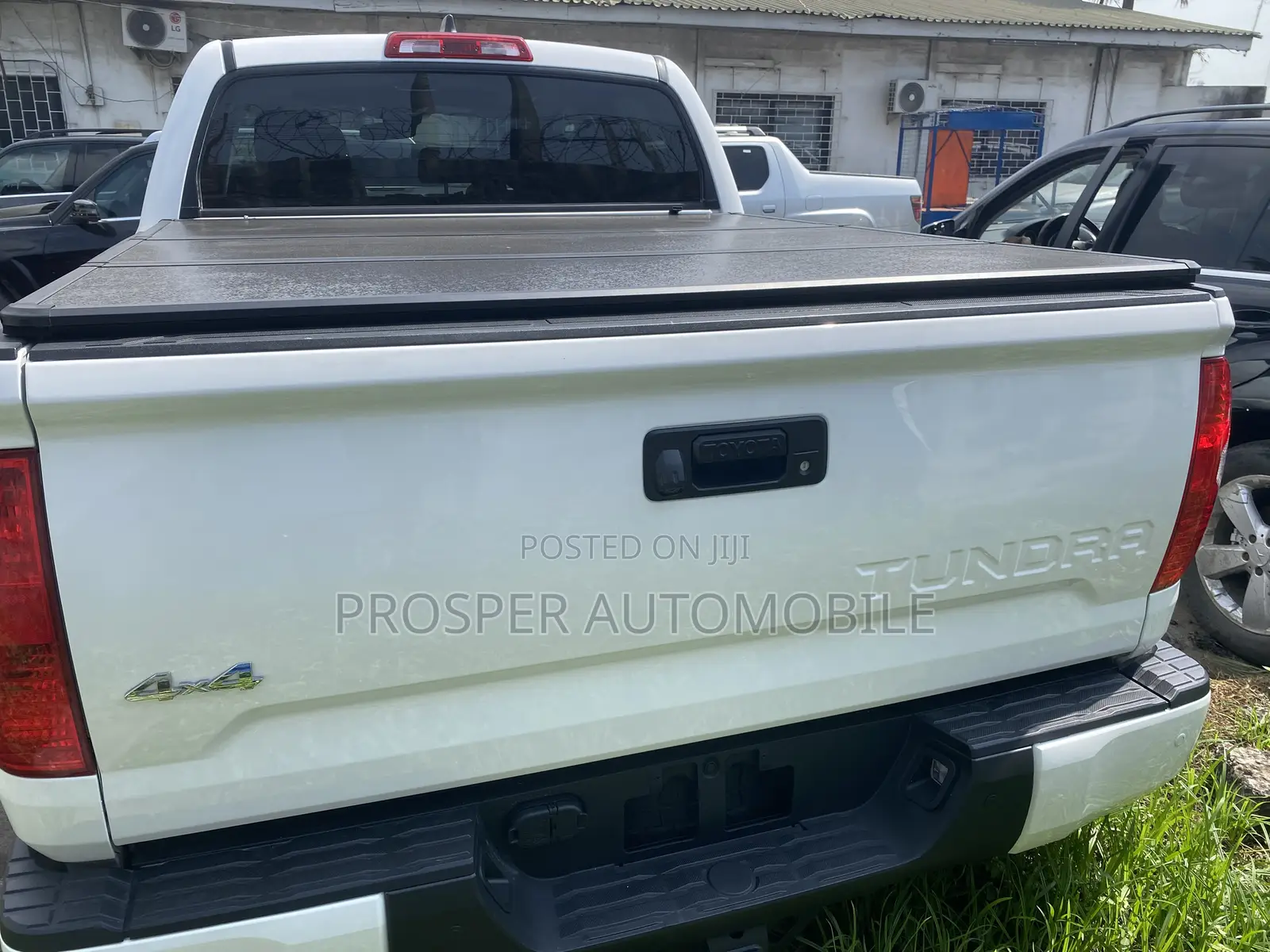 Toyota Tundra 2020 White