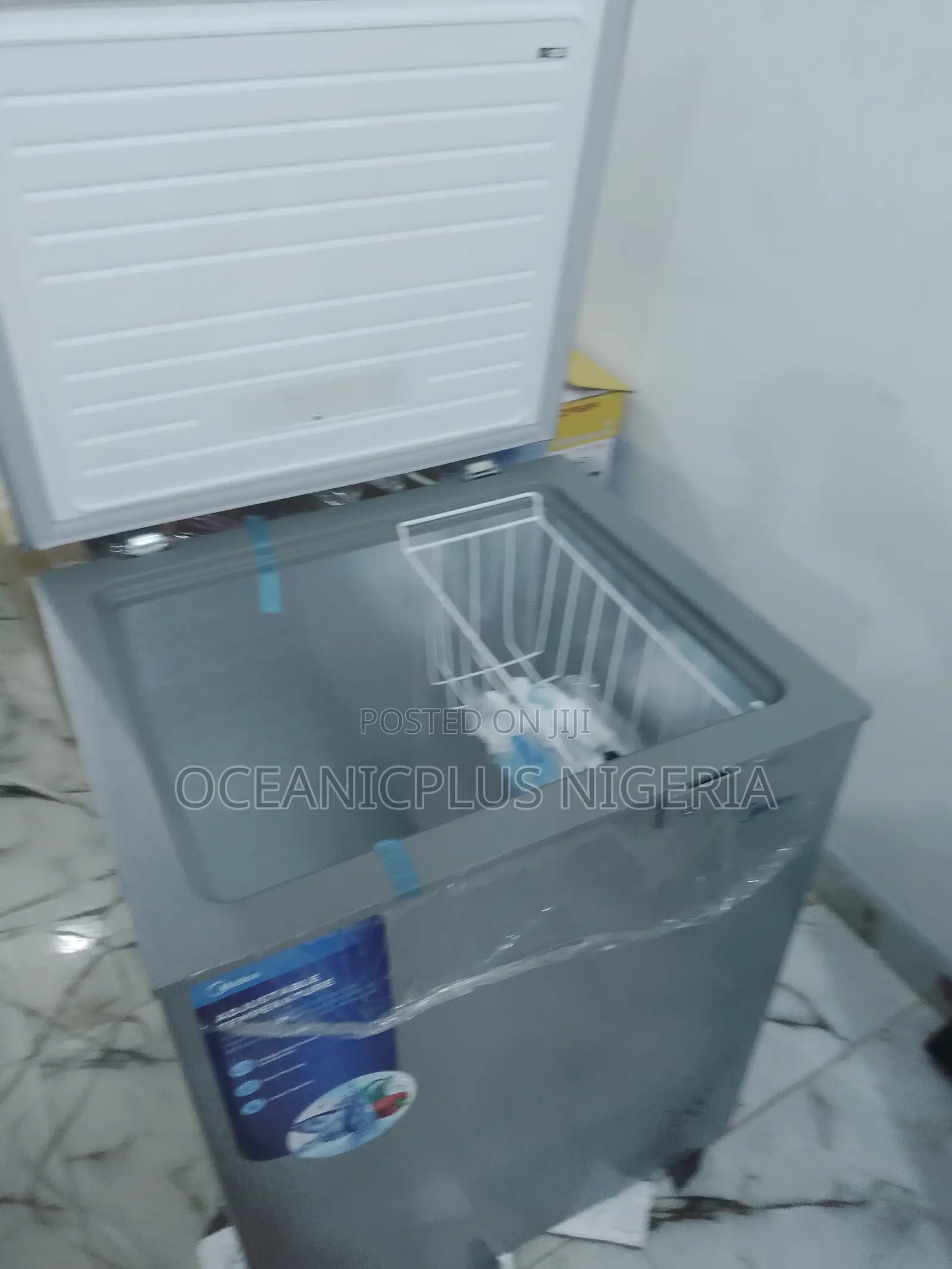 Fast Freezing-142litres Midea Chest Freezer
