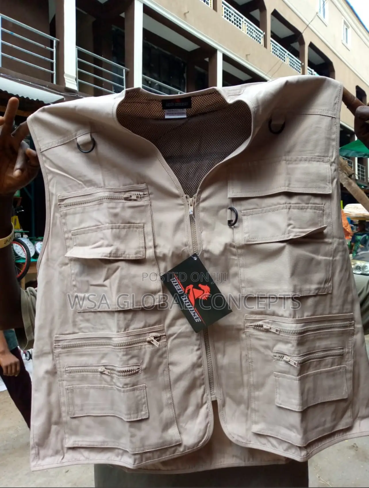 Red Horse Camera Man Jacket Carton Color