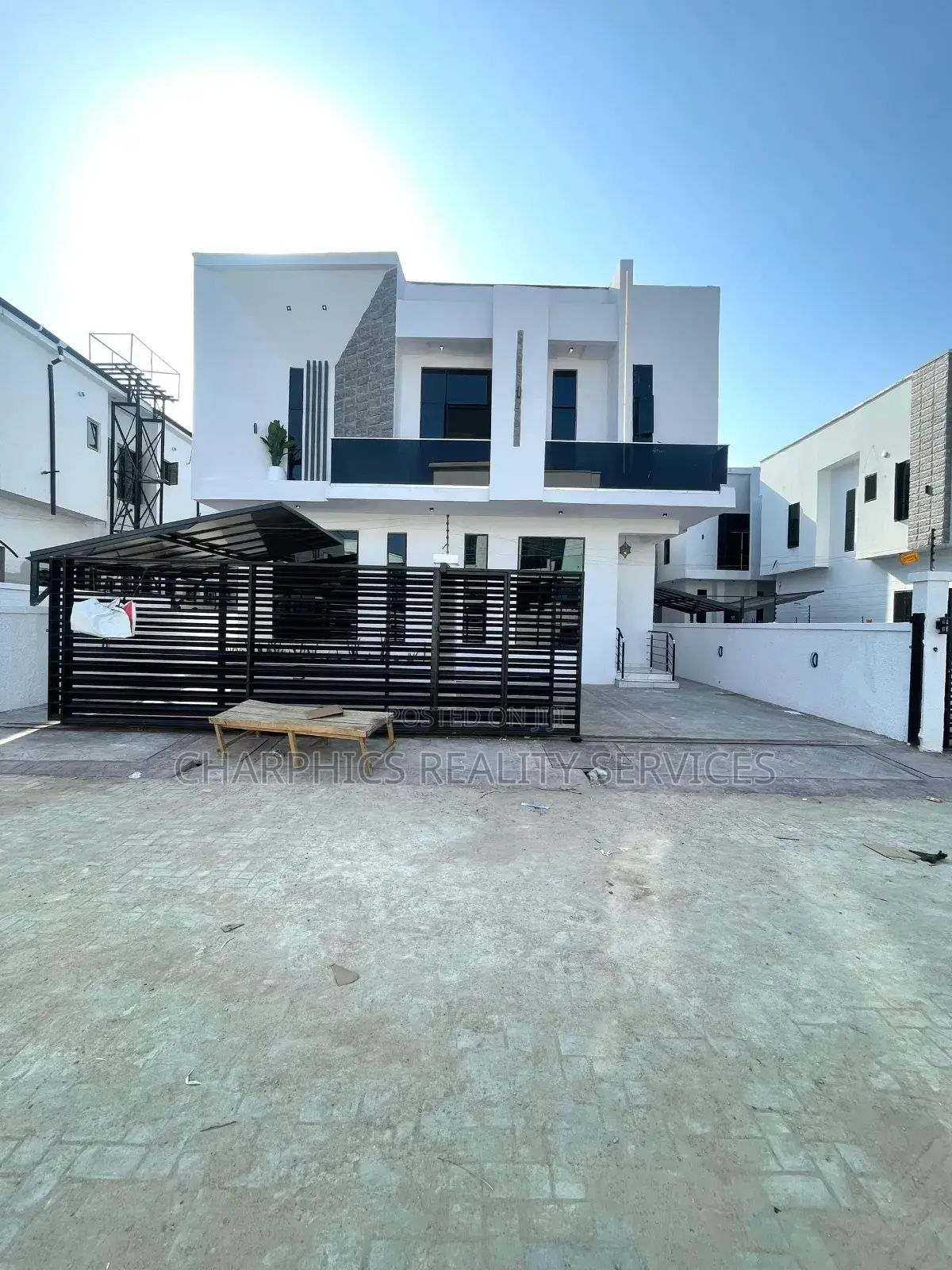 5bdrm Duplex in Lekki for sale