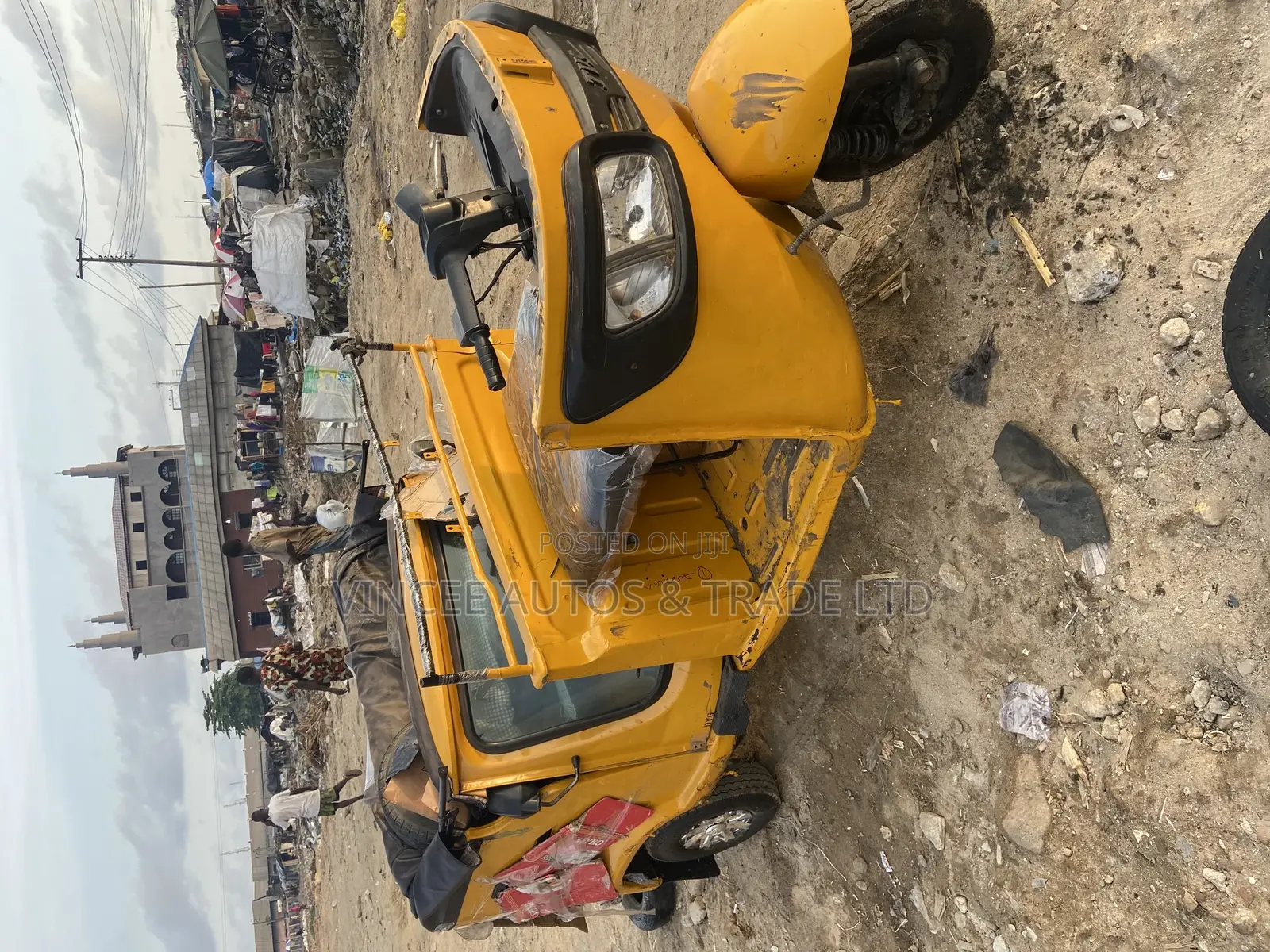 TVS King Cargo 2022 Yellow