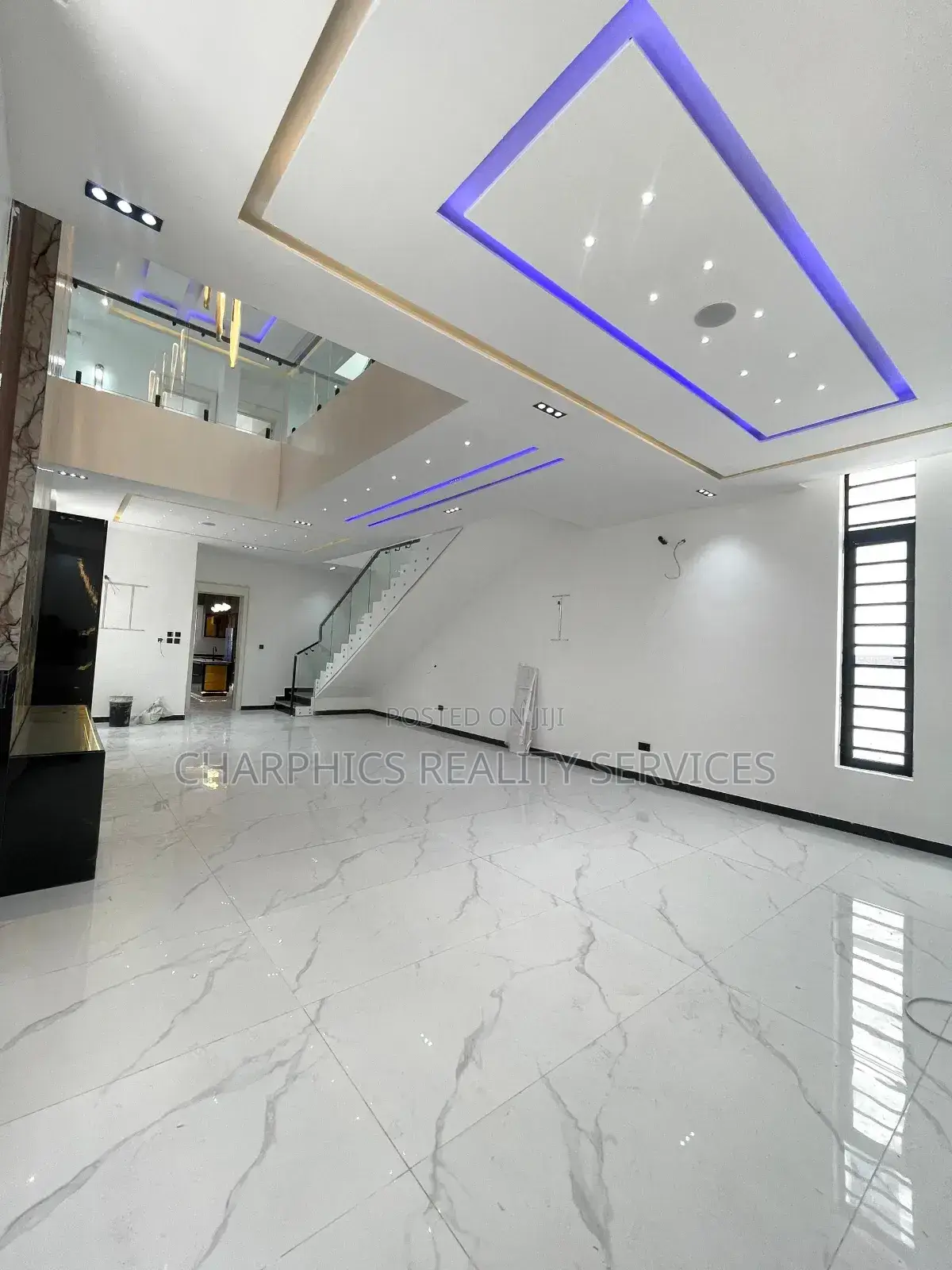 5bdrm Duplex in Lekki for sale