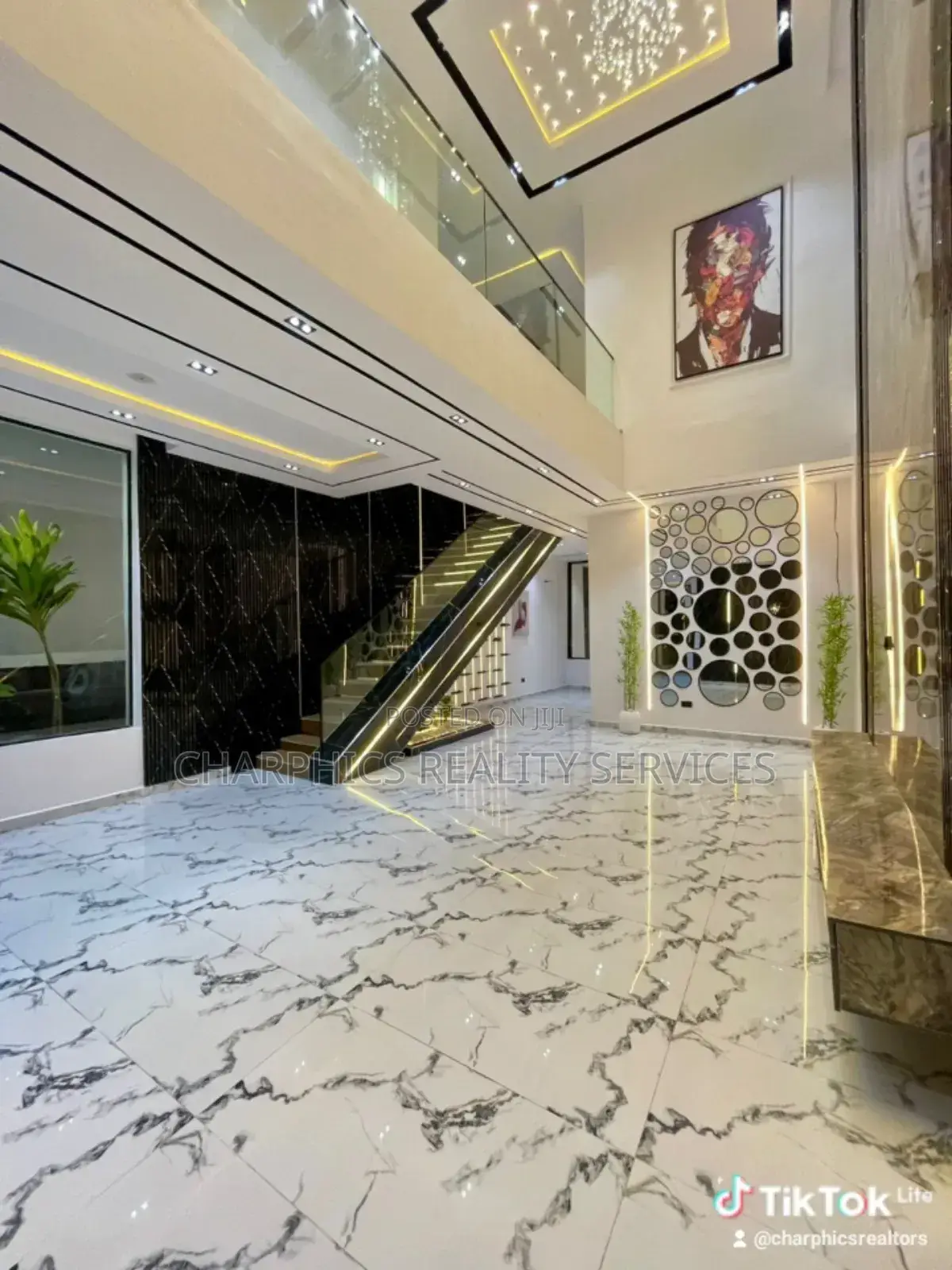 5bdrm Duplex in Lekki for sale