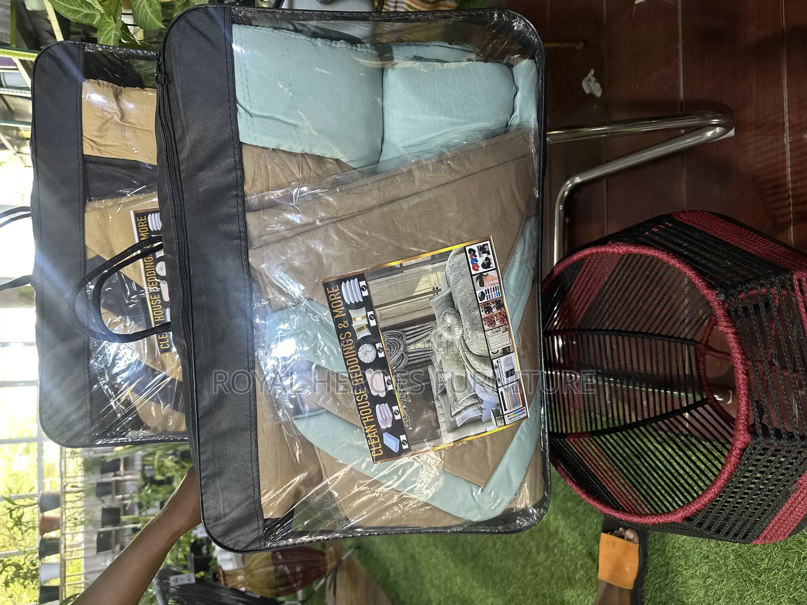 High Quality 6x7 Bedsheet and Duvet With 4 Pillow Covers
