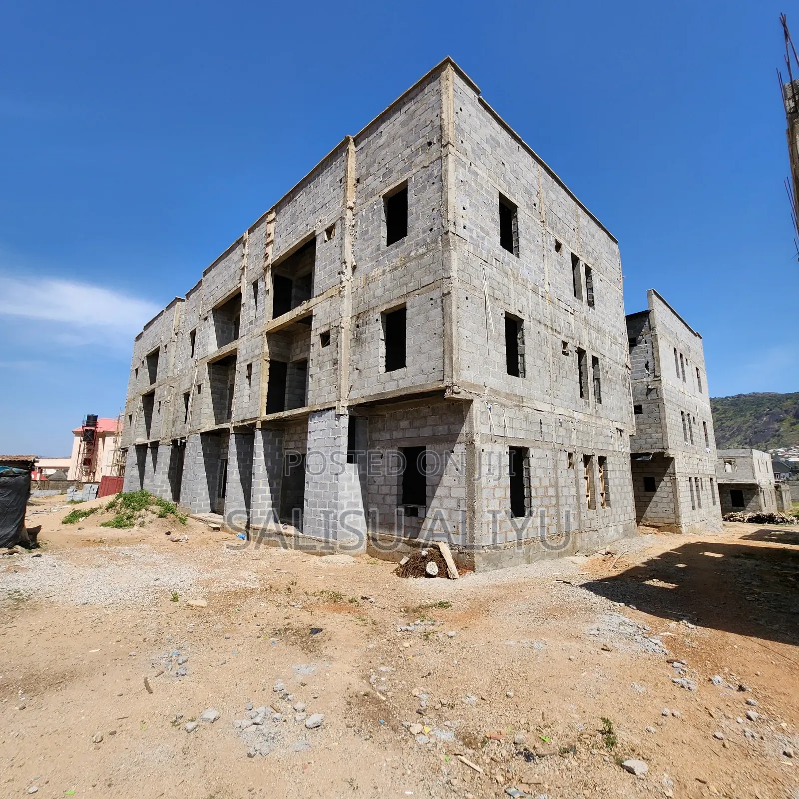 3bdrm Apartment in Dawaki for sale